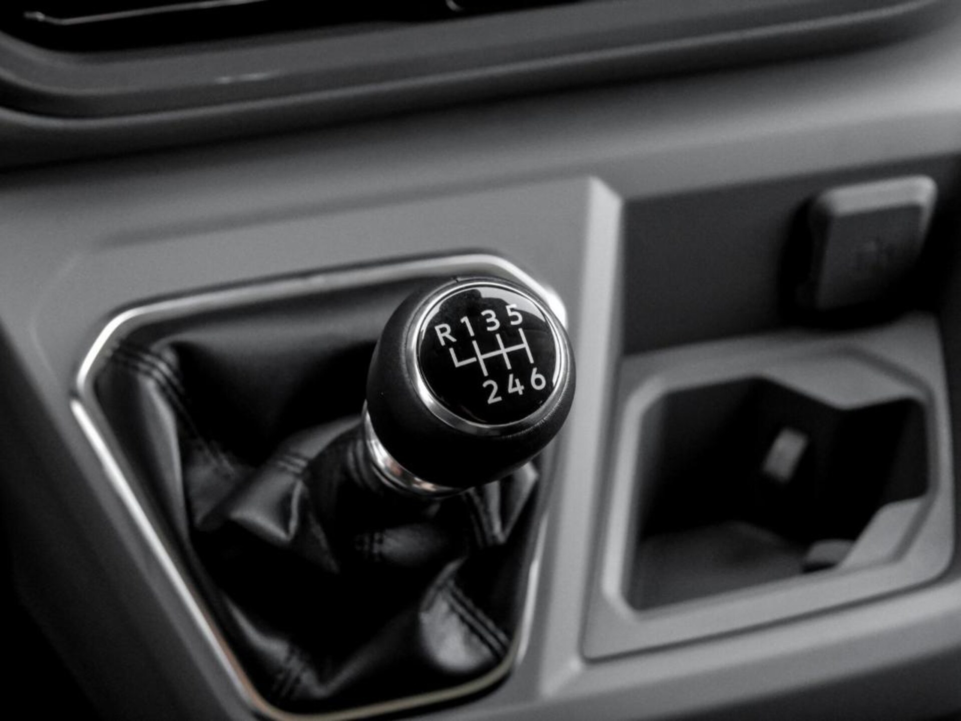Volkswagen Caravelle langer Radstand Life