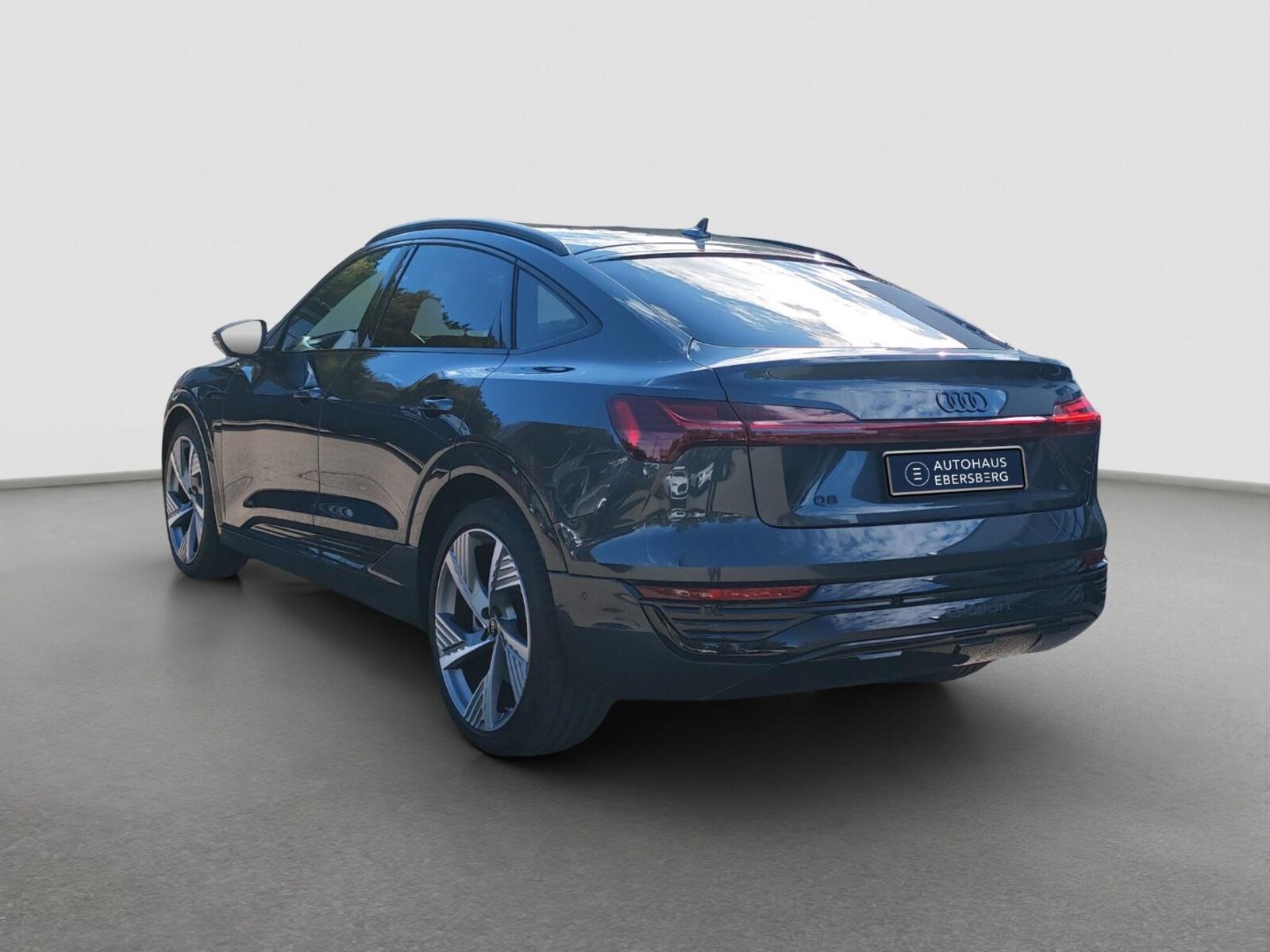 Audi Q8 Sportback e-tron – Bild 8