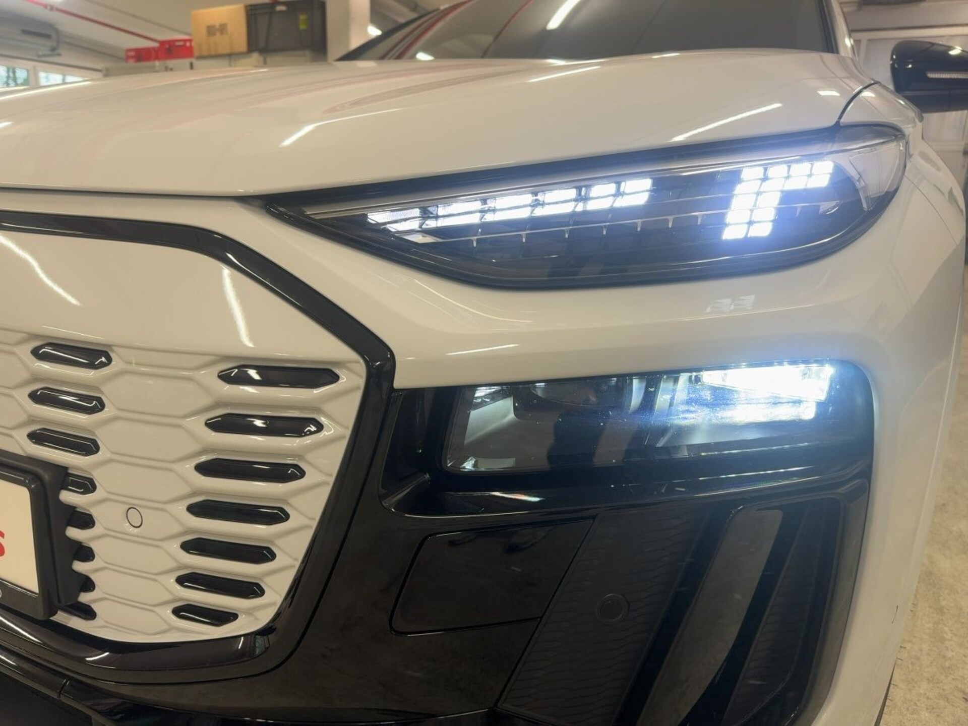 Audi Q6 SUV e-tron