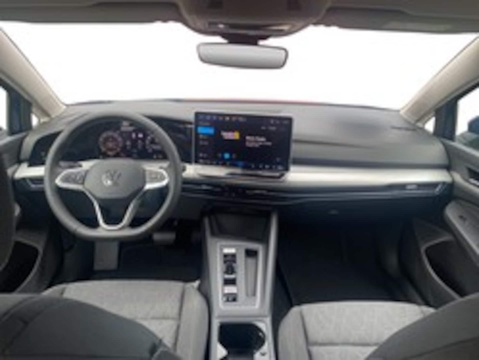 Volkswagen Golf Variant Life