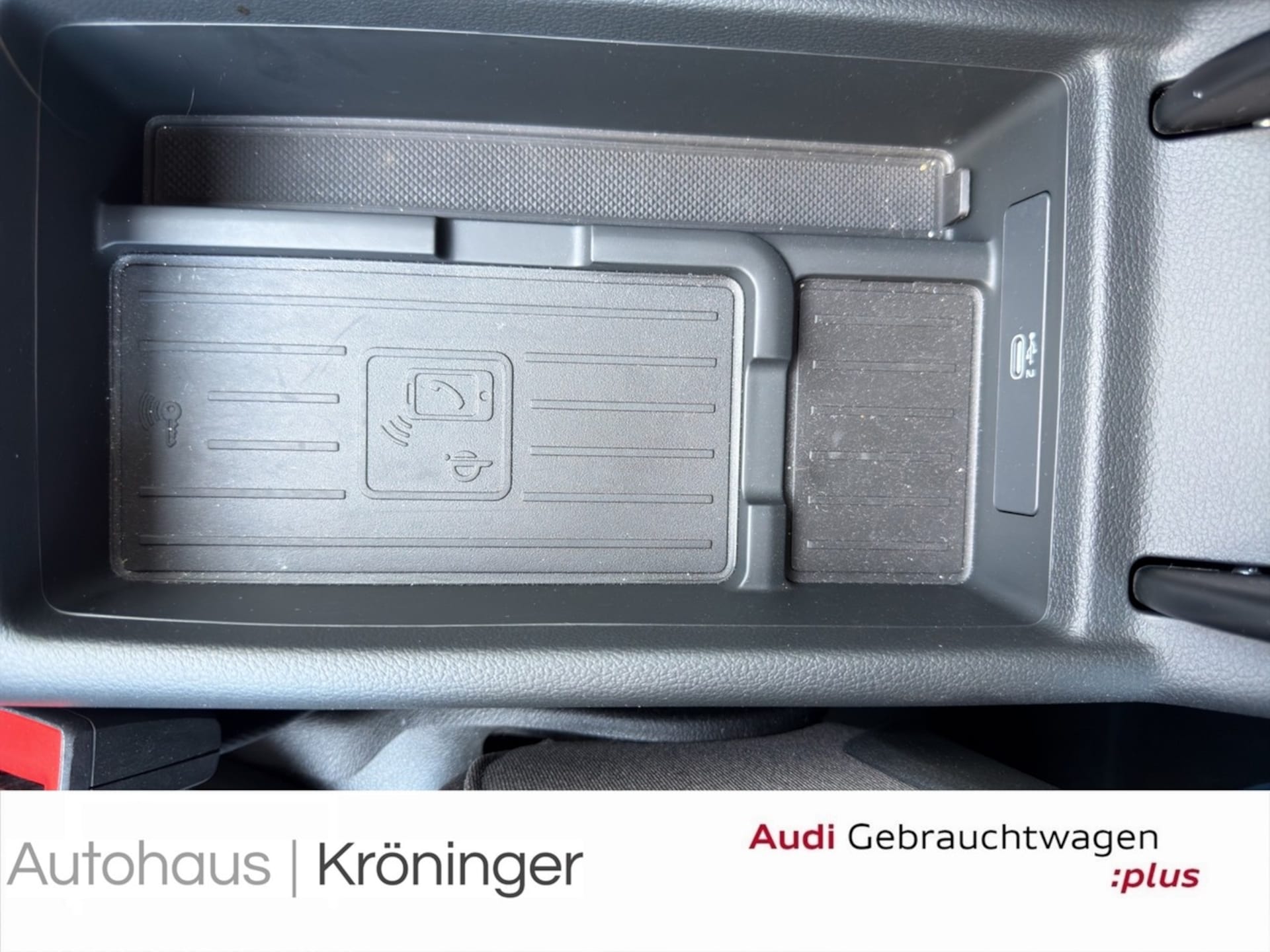 Audi A4 Limousine