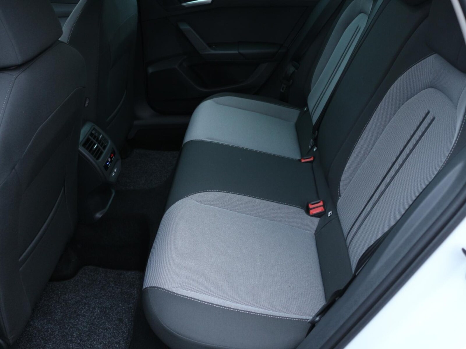 SEAT Leon – Bild 6