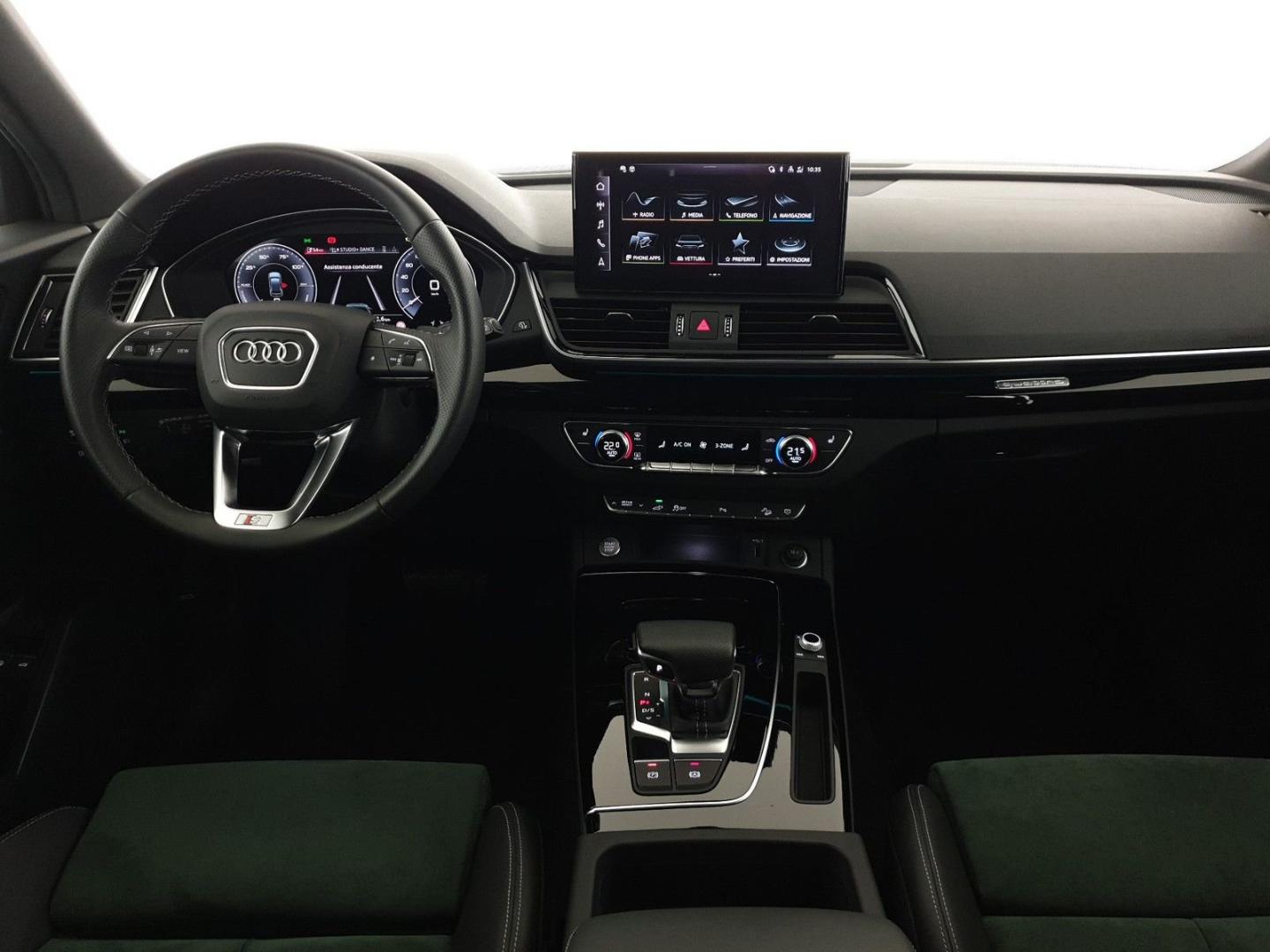 Image about Audi Q5 TFSI e Identity Black 50 TFSI e quattro 220 kW (299 CV) S tronic
