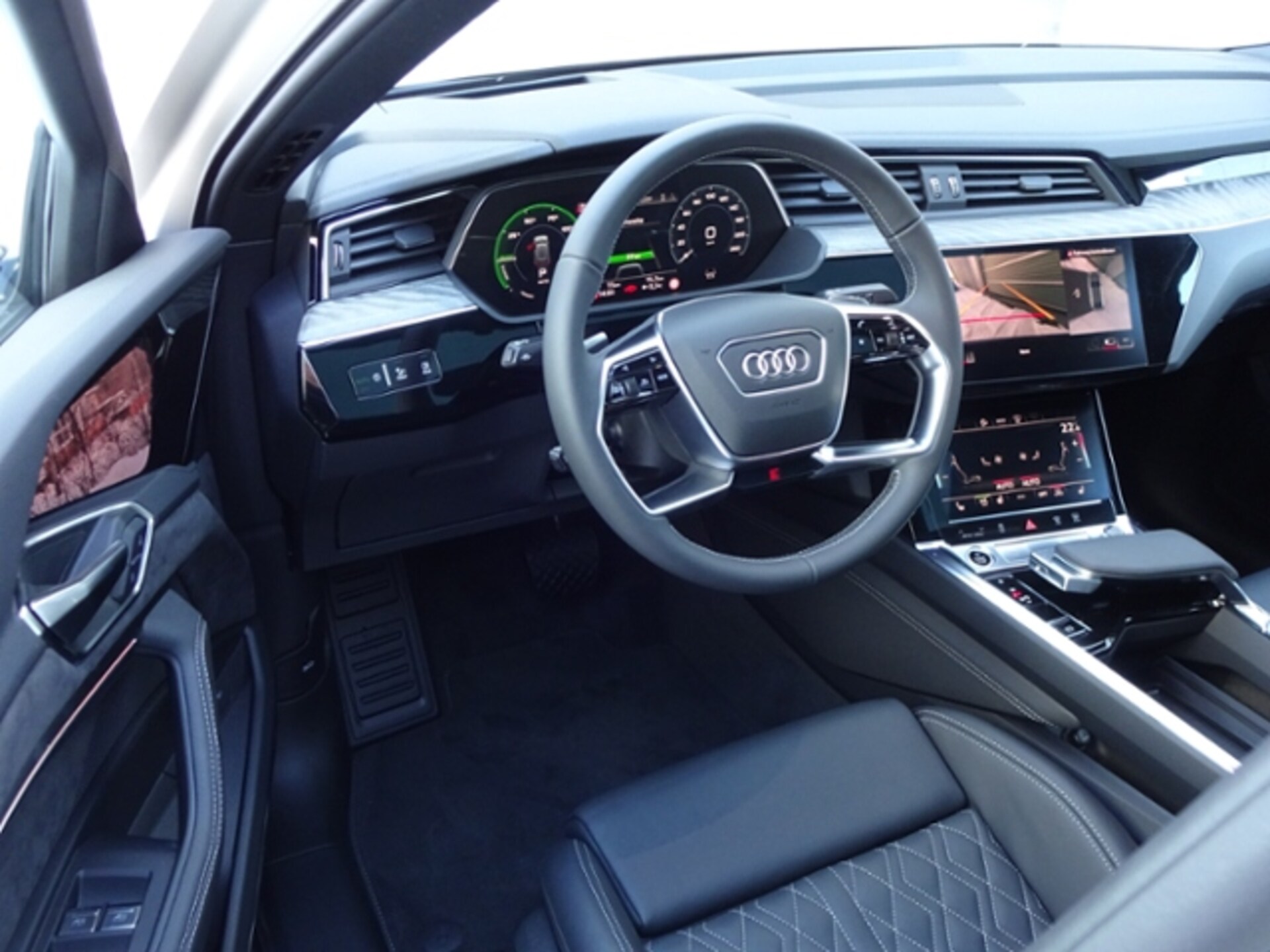 Audi e-tron Sportback S line