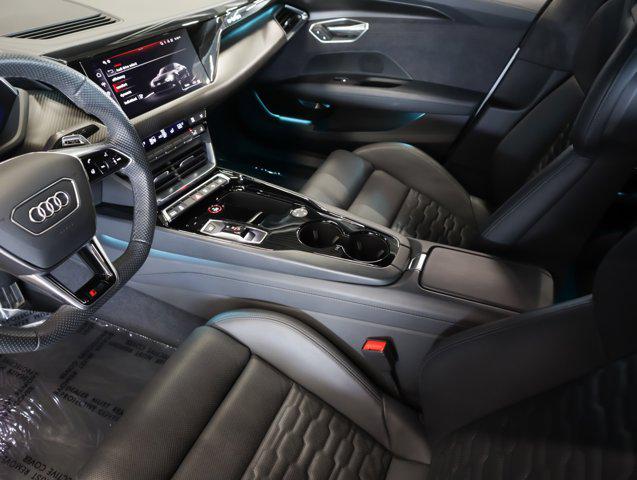 2024 Audi RS e-tron GT Base - Photo 21