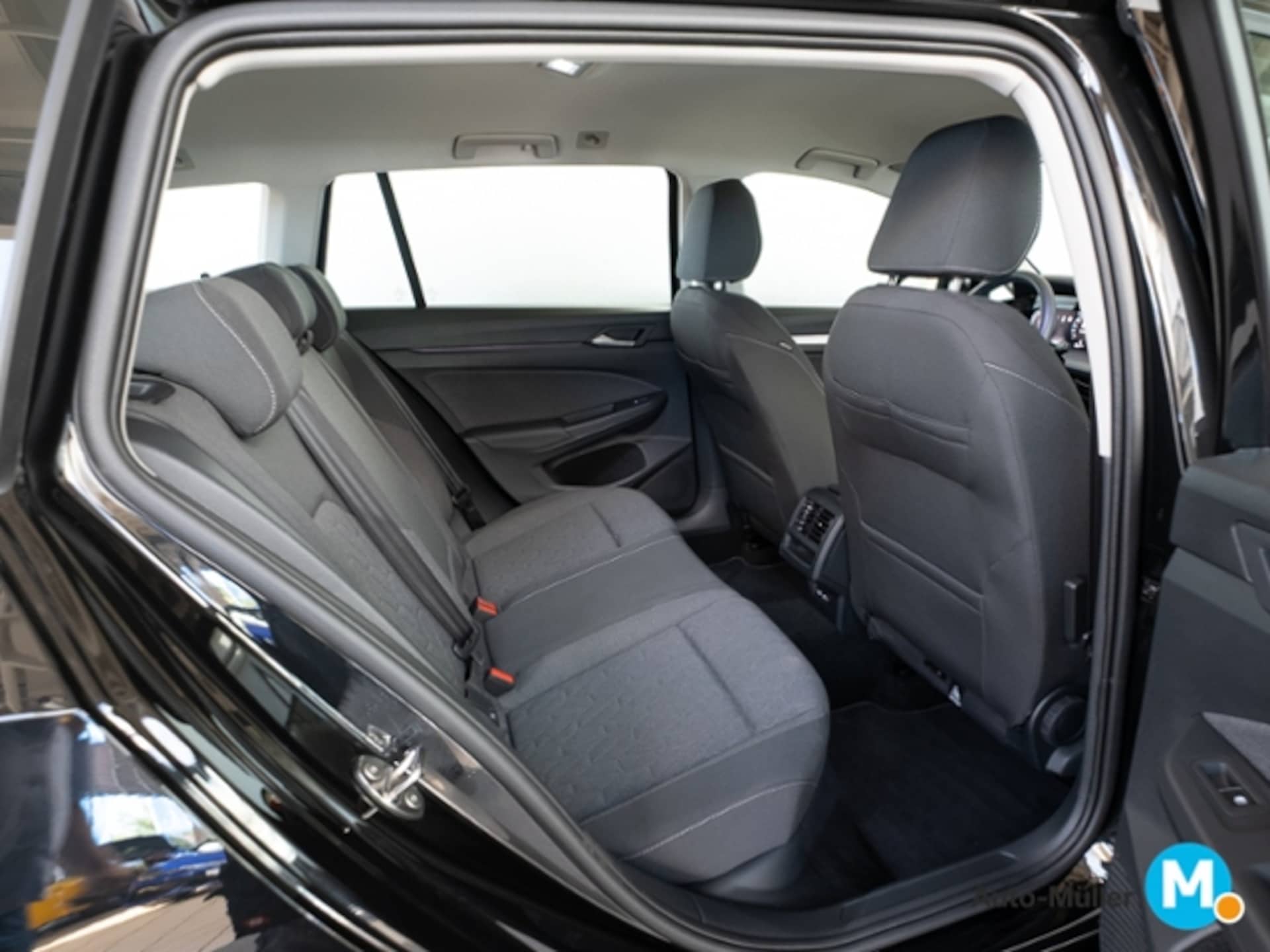 Volkswagen Golf Variant Life