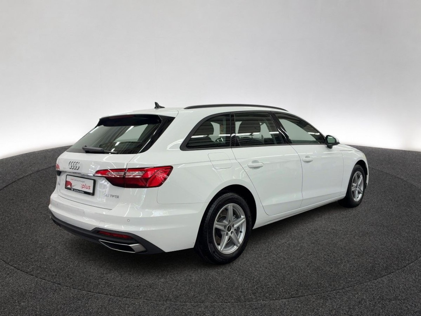 Bild über Audi A4 Avant 35 TFSI S tronic - für weitere Informationen kontaktieren Sie den Audi Partner