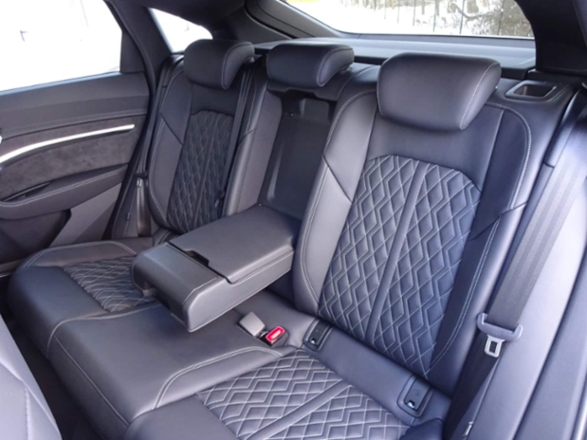 Audi e-tron Sportback S line