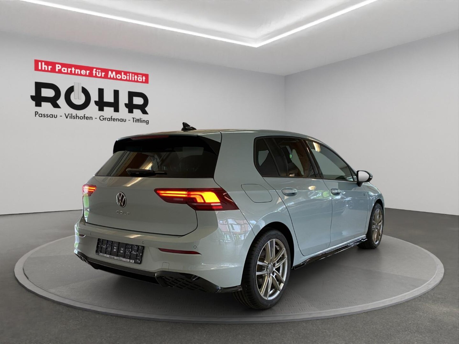 Volkswagen Golf R-Line