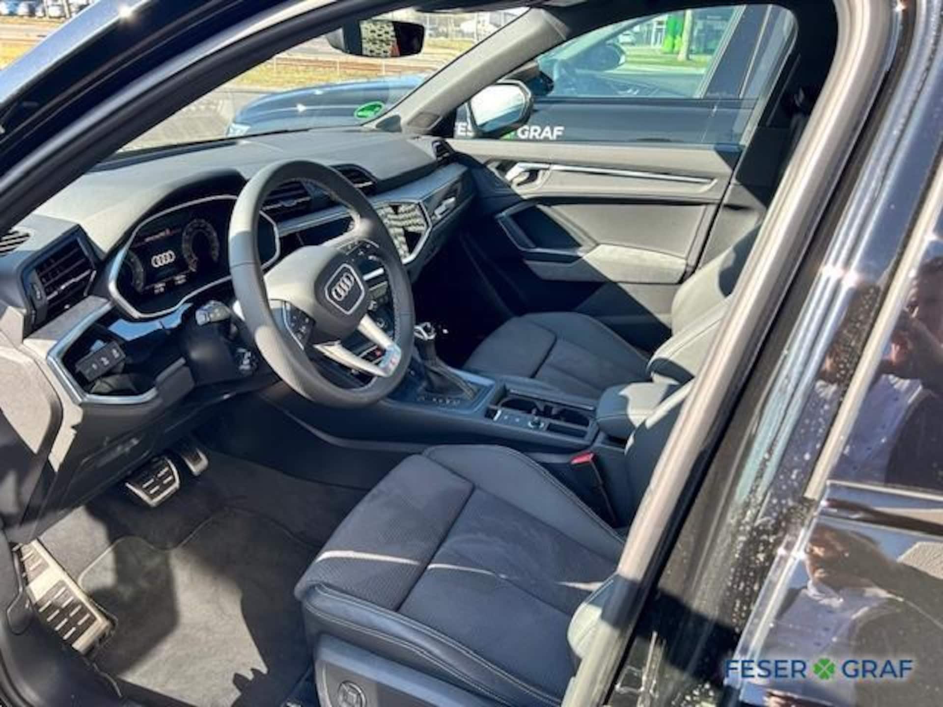 Audi Q3 SUV S line