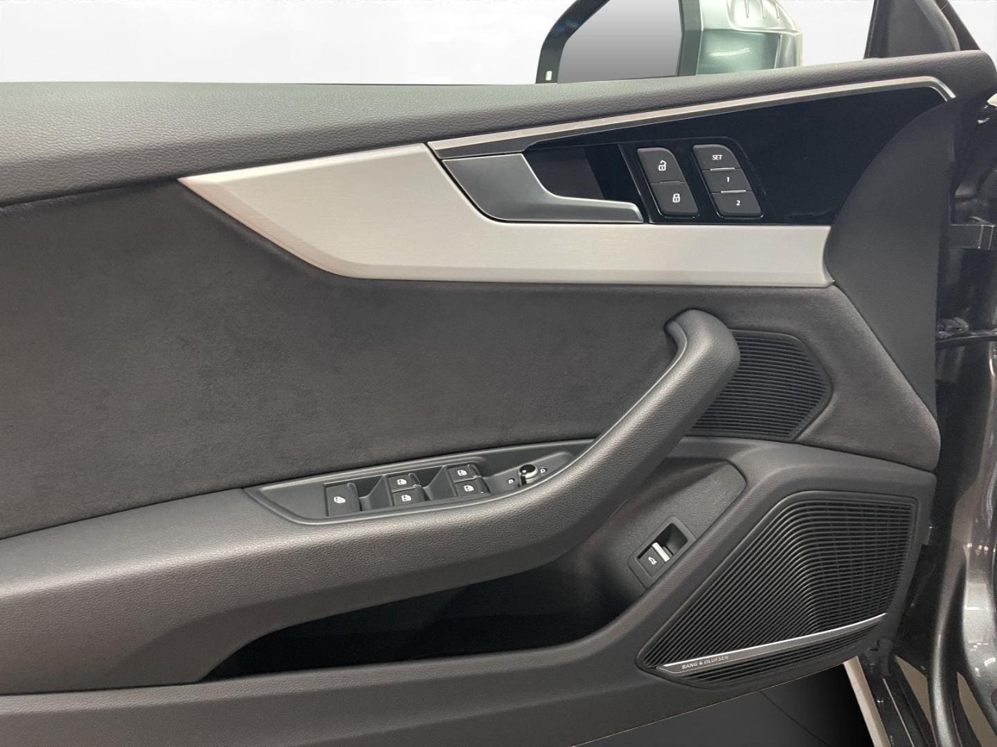 Bild über Audi S5 Cabriolet TFSI quattro tiptronic - für weitere Informationen kontaktieren Sie den Audi Partner