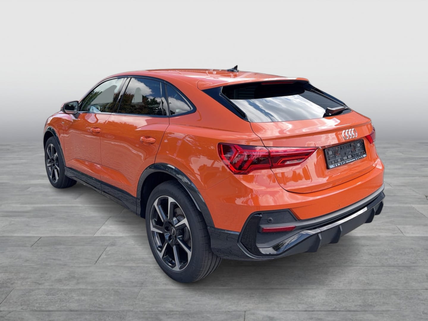 Bild über Audi Q3 Sportback TFSI 110 kW S tronic - für weitere Informationen kontaktieren Sie den Audi Partner