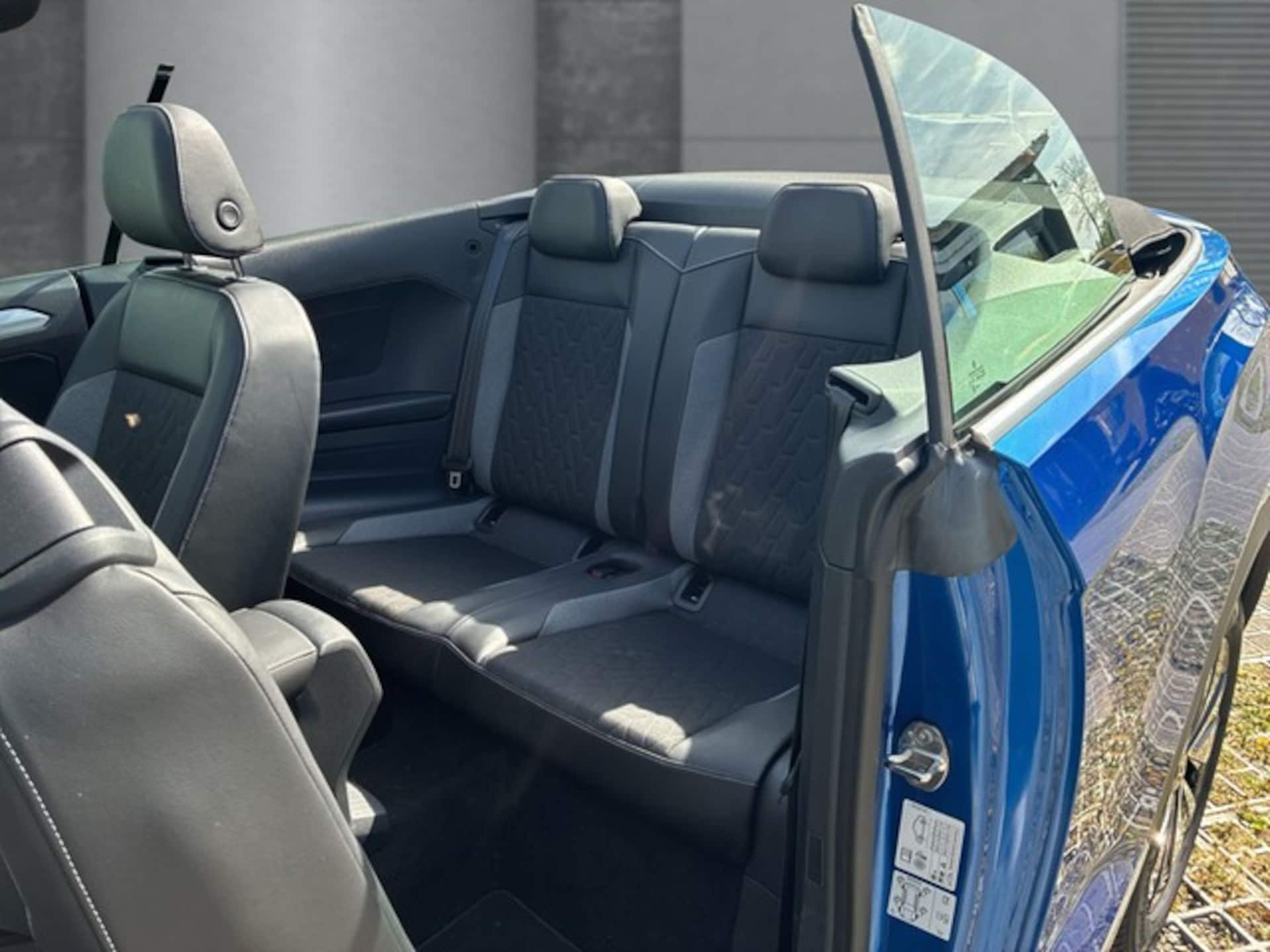 Volkswagen T-Roc Cabriolet Style