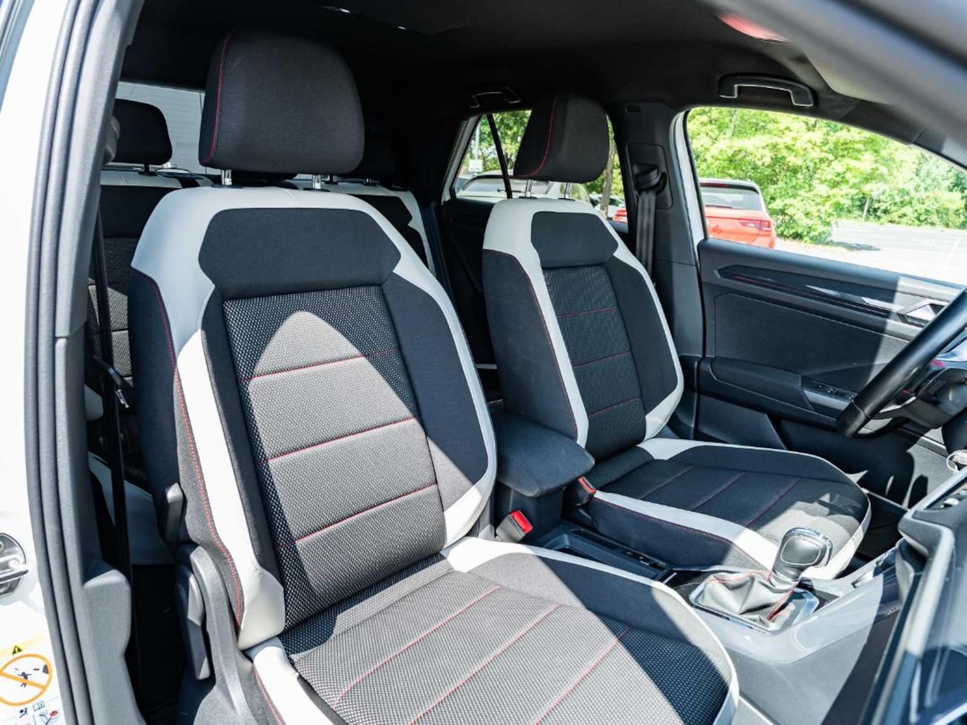 Volkswagen T-Roc Sport