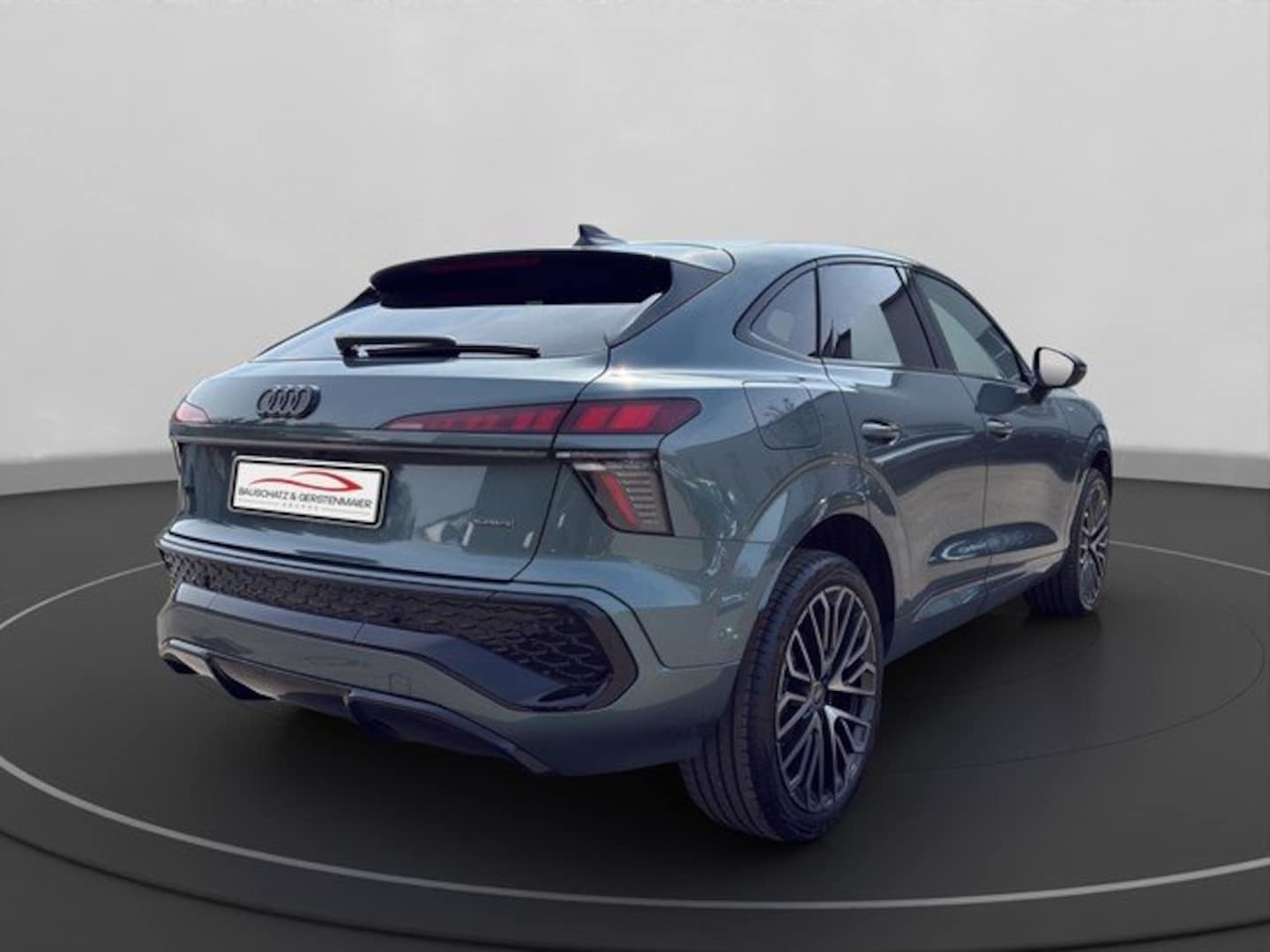 Bild über Audi Q3 Sportback TFSI quattro 150 kW S tronic - für weitere Informationen kontaktieren Sie den Audi Partner