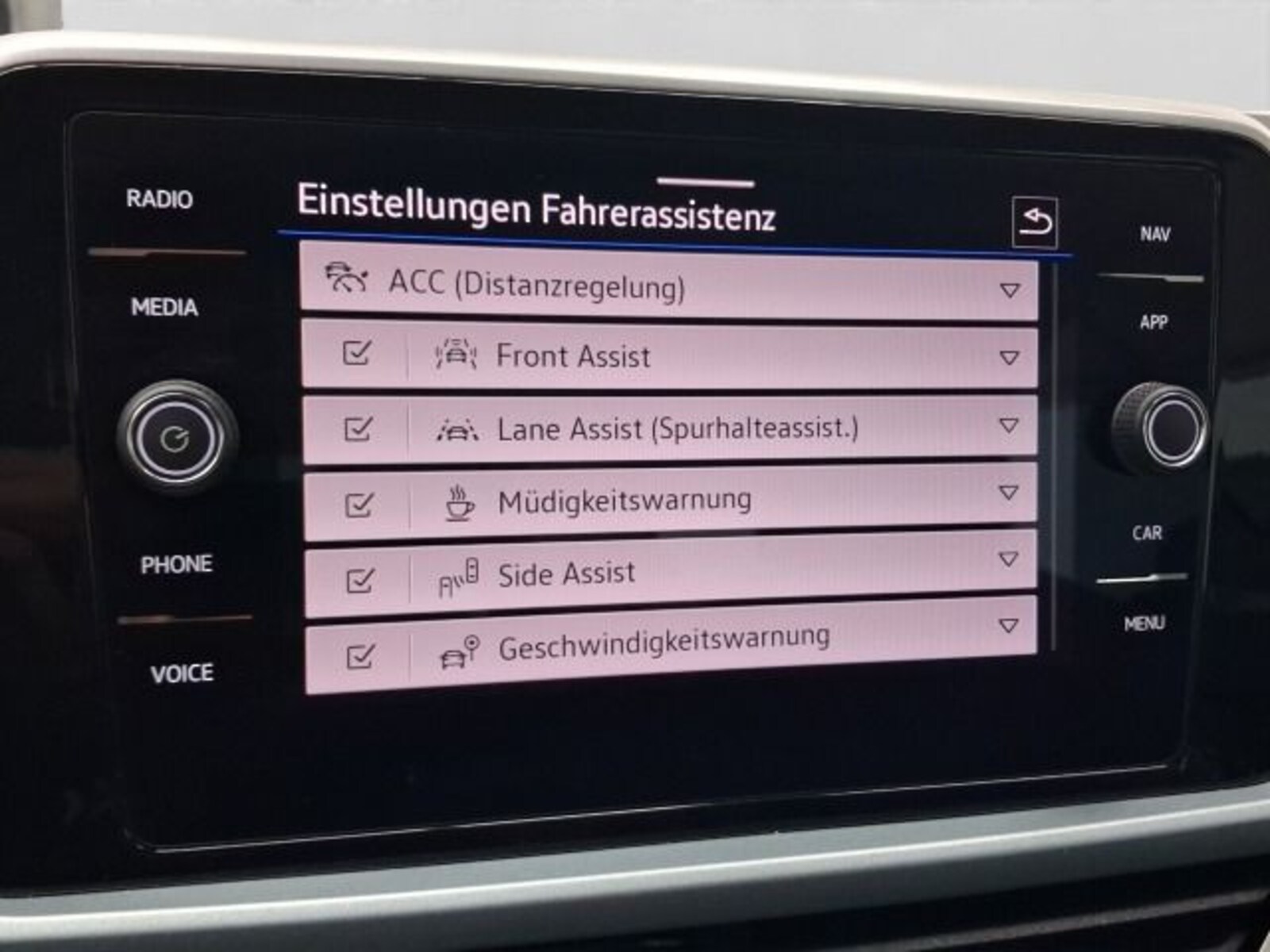 Volkswagen T-Roc Cabriolet – Bild 12