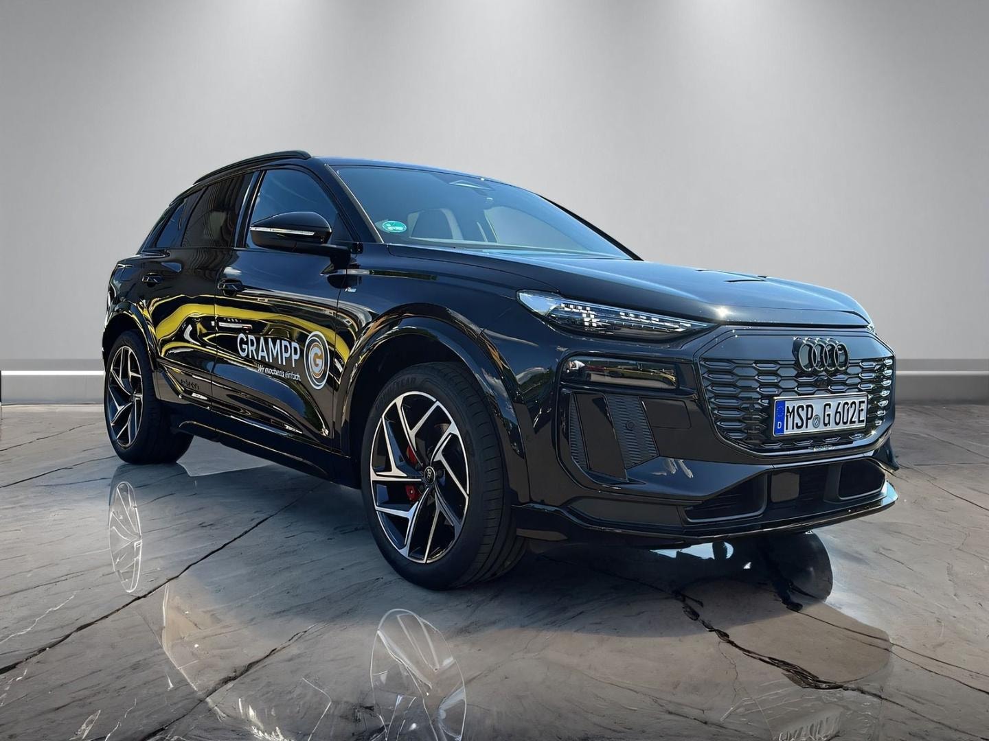 Bild über Audi Q6 SUV e-tron e-tron performance - für weitere Informationen kontaktieren Sie den Audi Partner