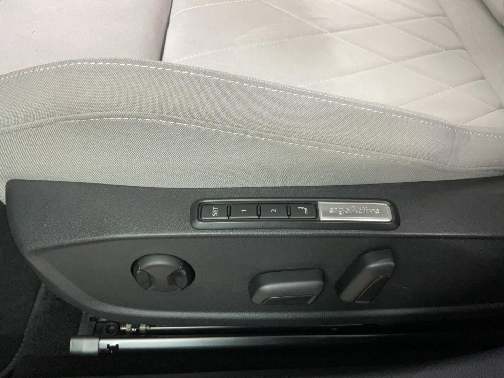Volkswagen Golf Variant Style