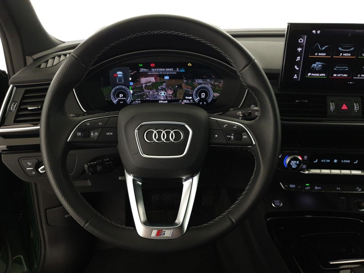 Image about Audi Q5 TFSI e Identity Black 50 TFSI e quattro 220 kW (299 CV) S tronic