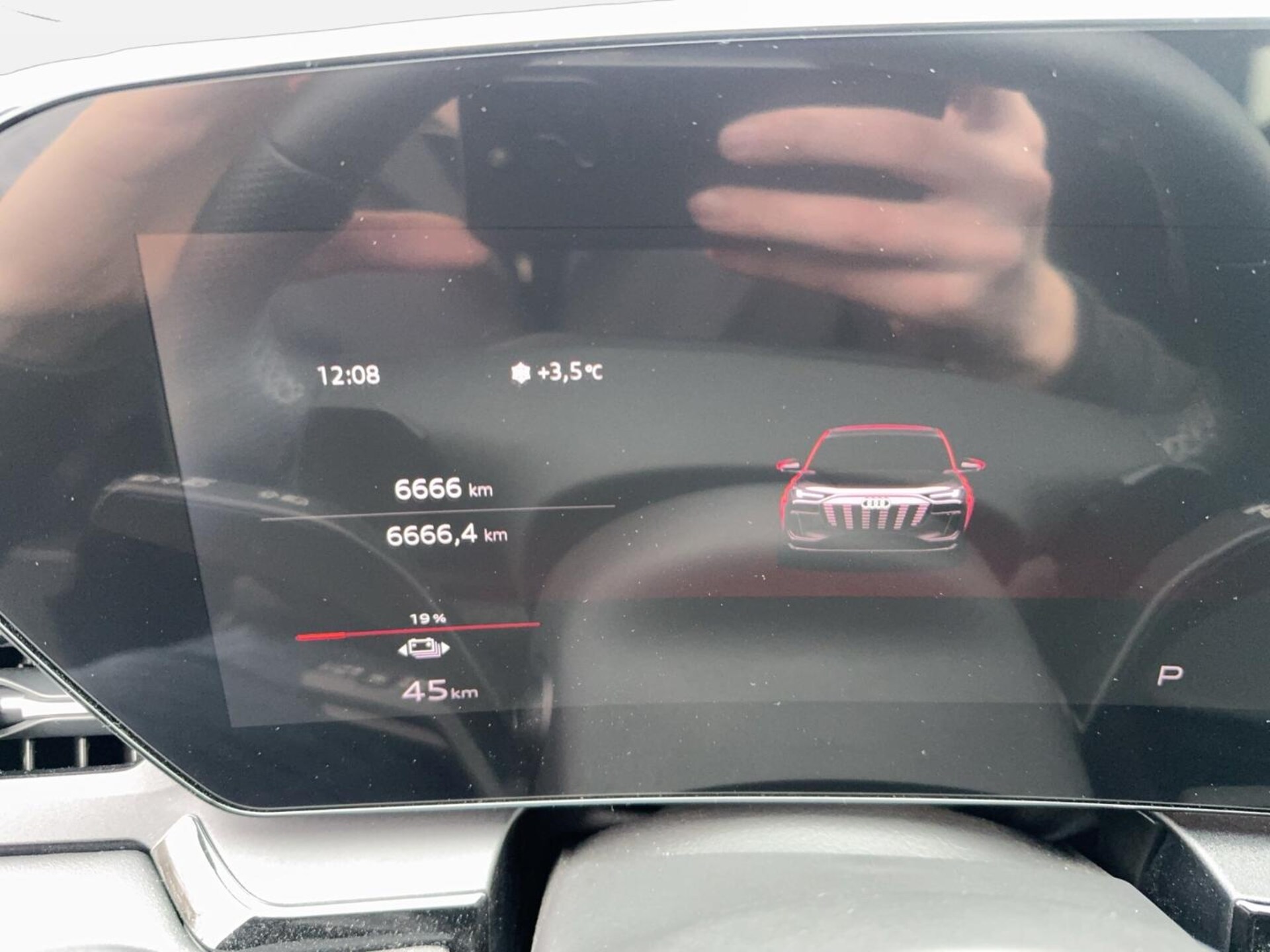 Audi Q6 SUV e-tron edition one