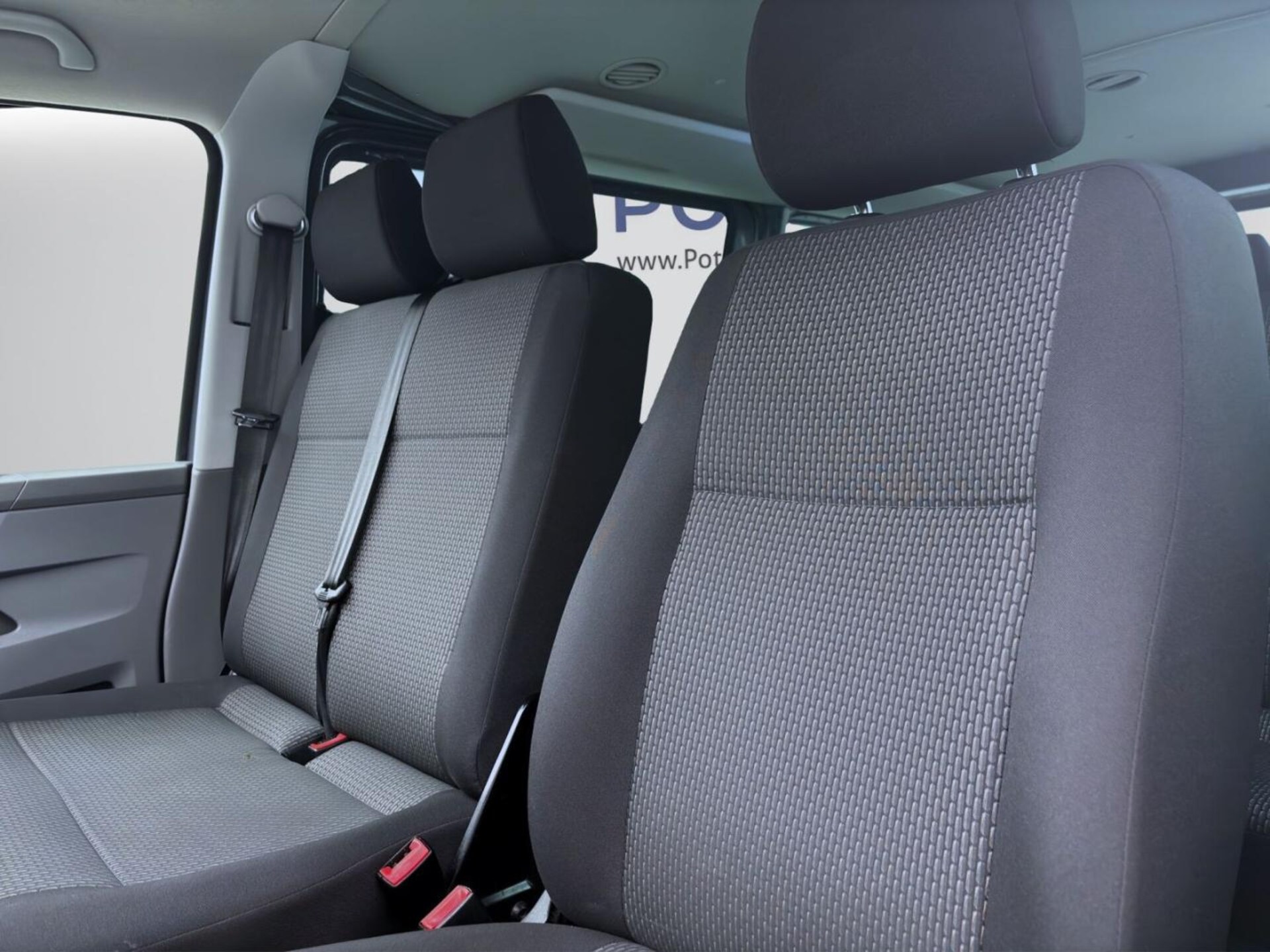 Volkswagen T6.1 Transporter Kombi kurzer Radstand