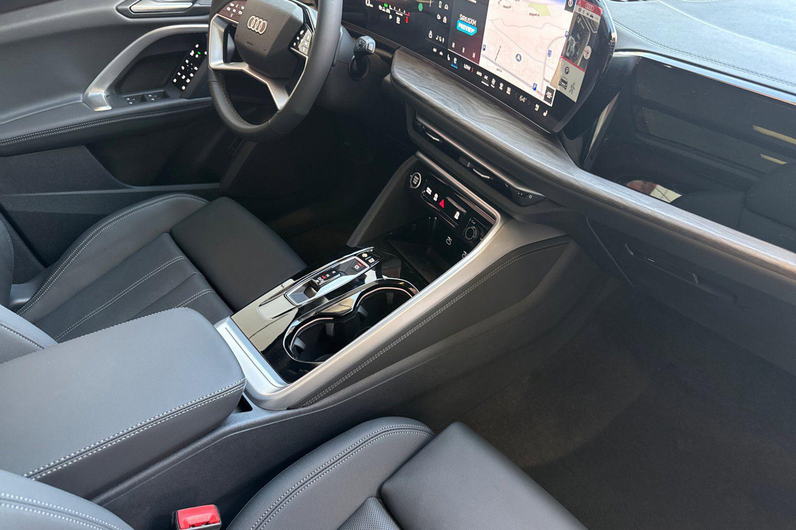 2025 Audi Q5 Sportback Premium Plus - Photo 13