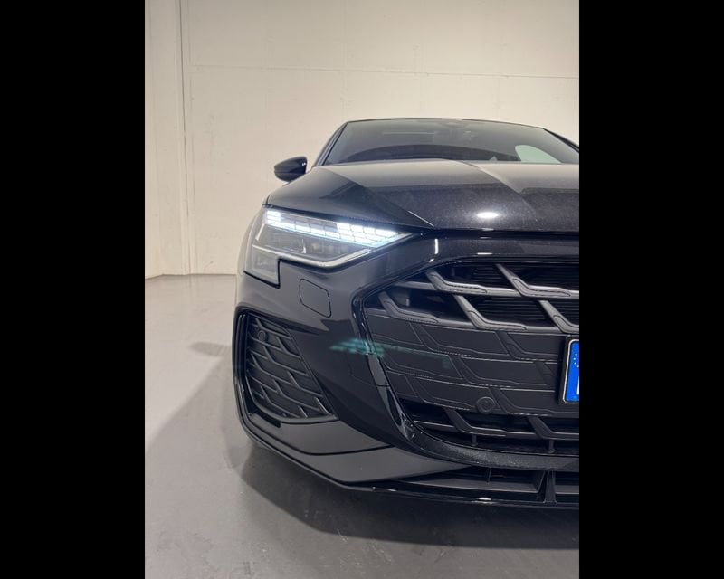 Immagine di Audi A3 Sedan Launch edition S line Mythos 35 TFSI 110 kW (150 CV) S tronic - Vista: for more details contact your dealer