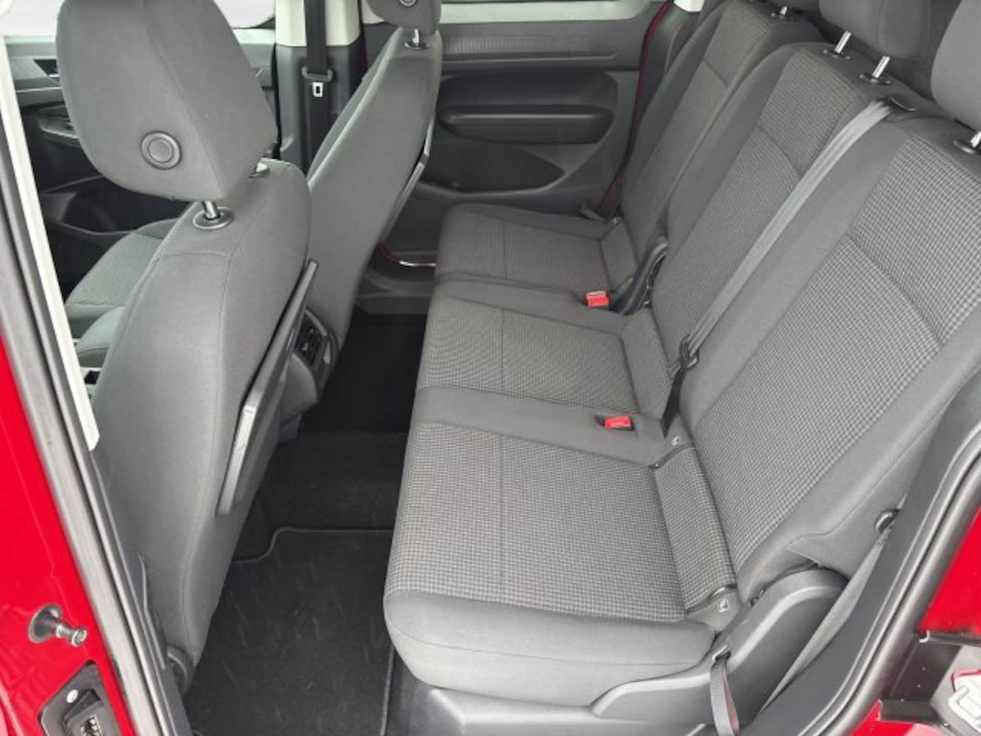 Volkswagen Caddy California