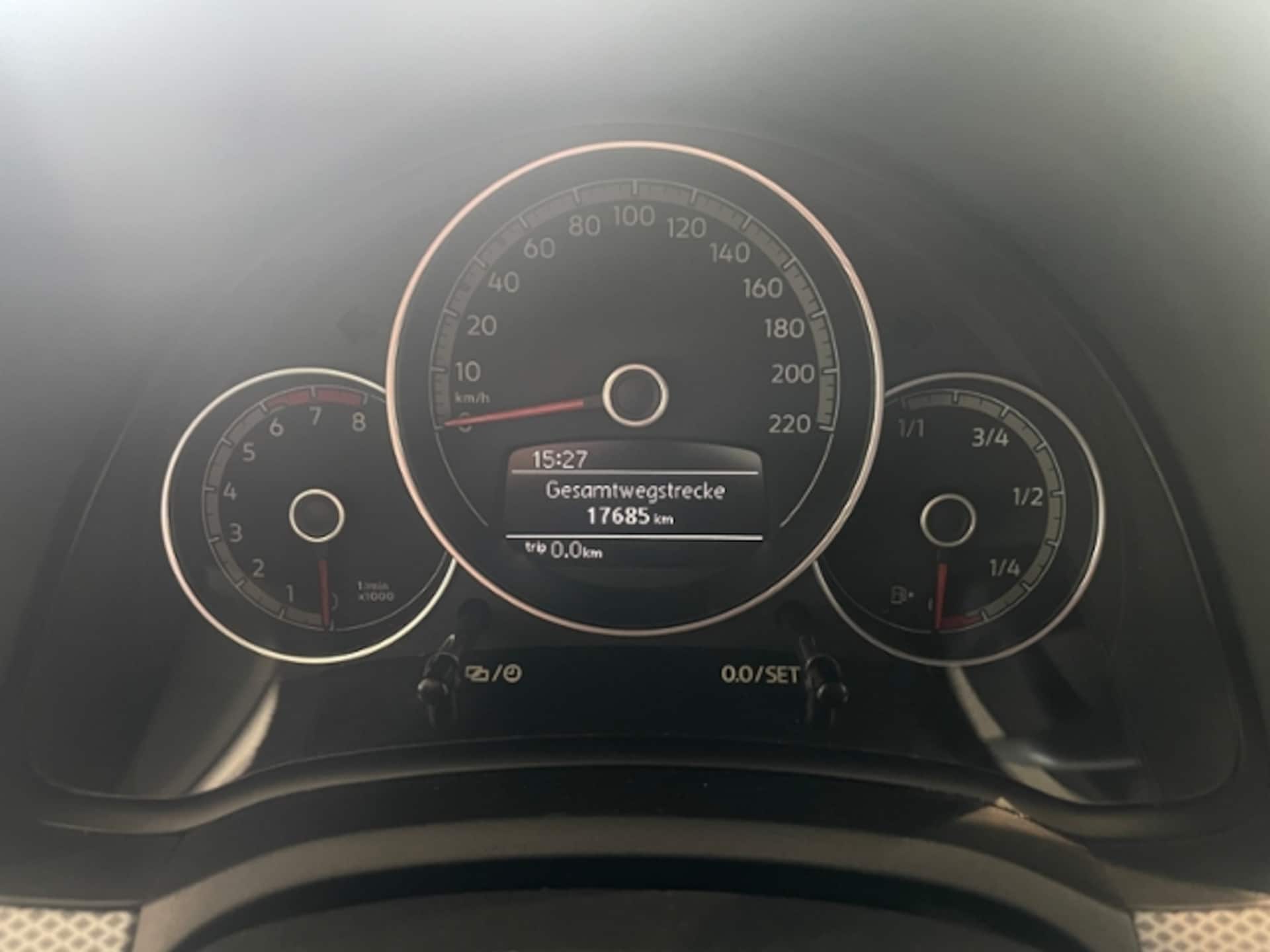 Volkswagen up! ACTIVE