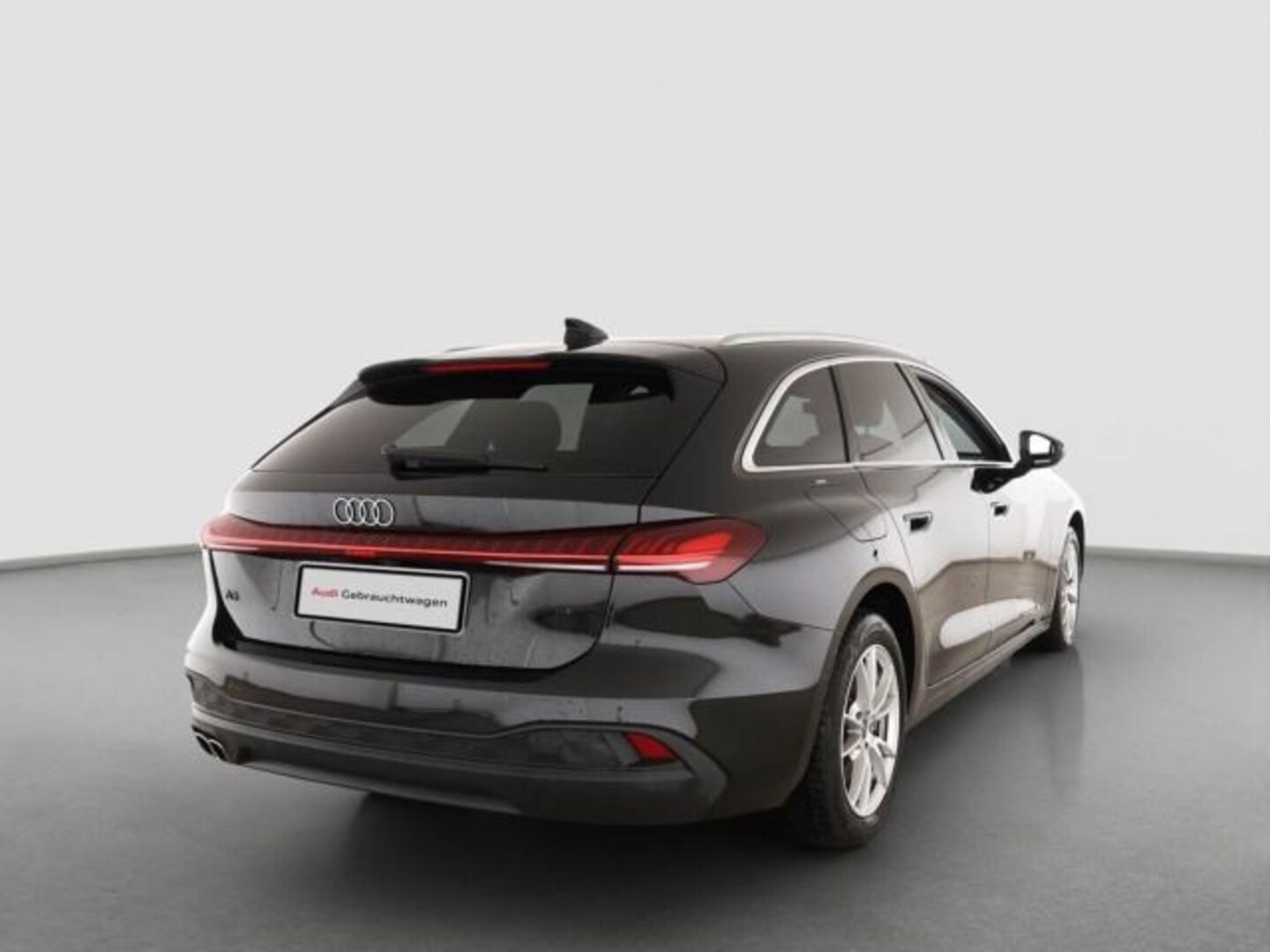 Bild über Audi A5 Avant TDI 150 kW S tronic - für weitere Informationen kontaktieren Sie den Audi Partner