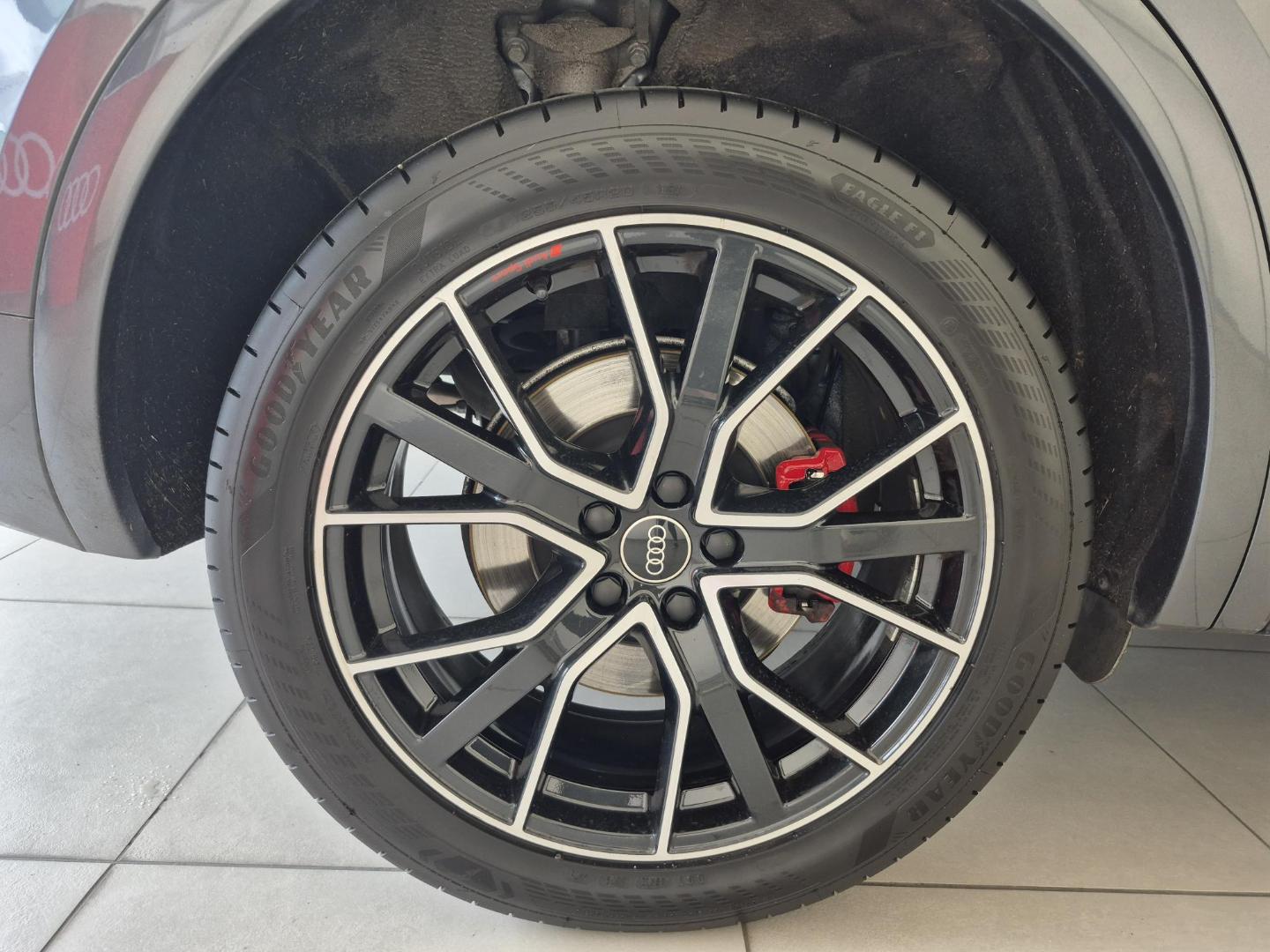 Image about Audi Q5 Sportback S line 40 TDI quattro 150 kW (204 ch) S tronic