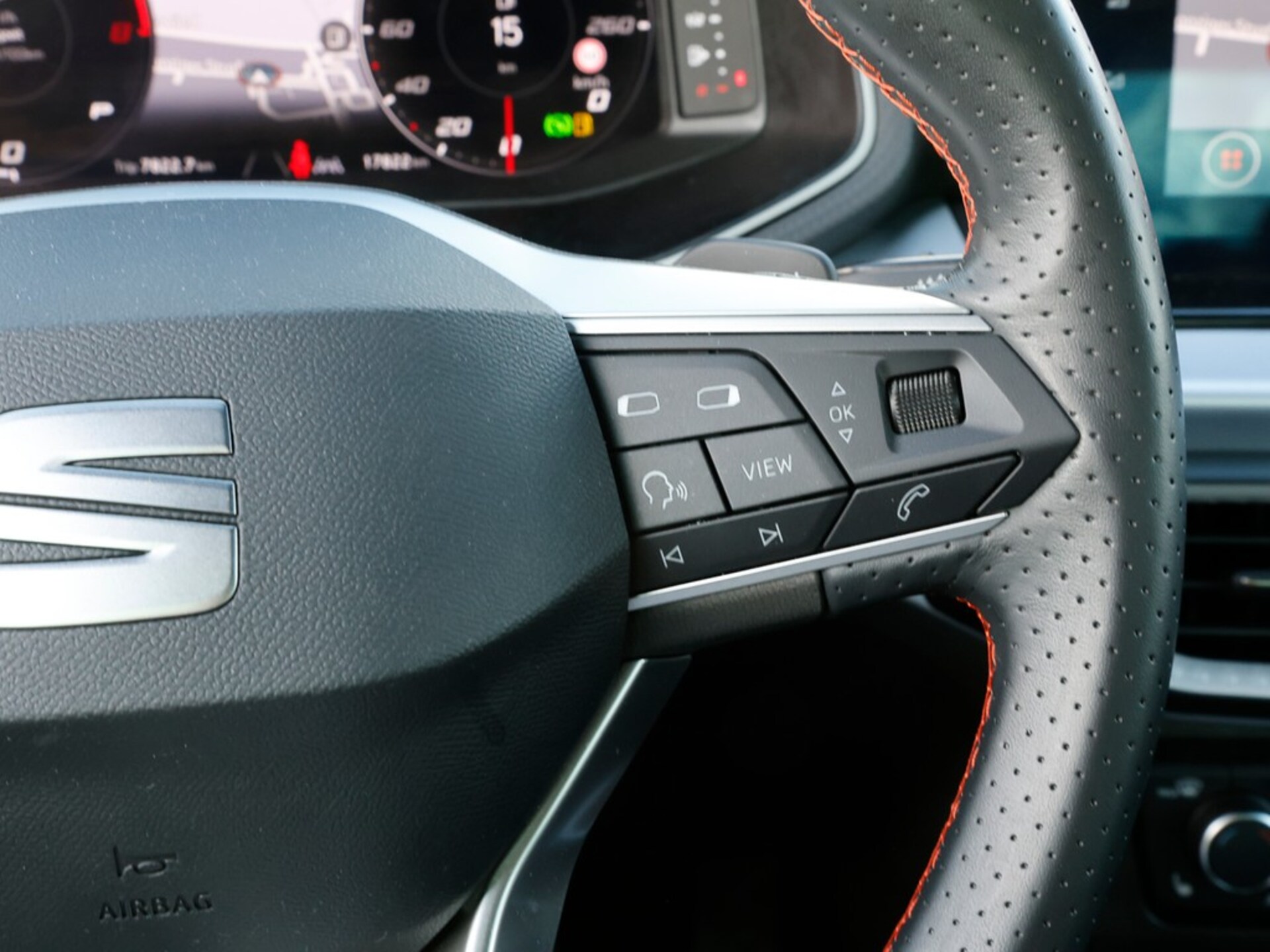SEAT Arona FR