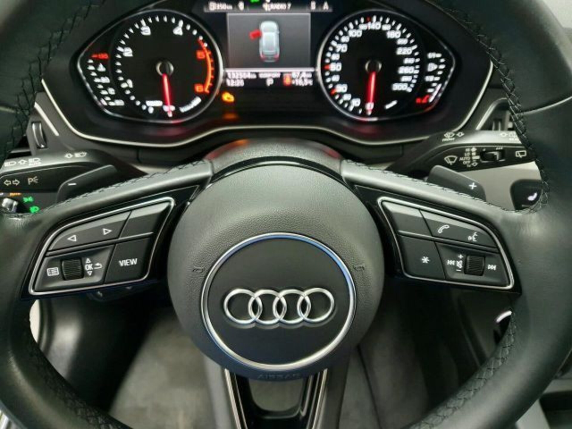 Audi A4 Avant S line