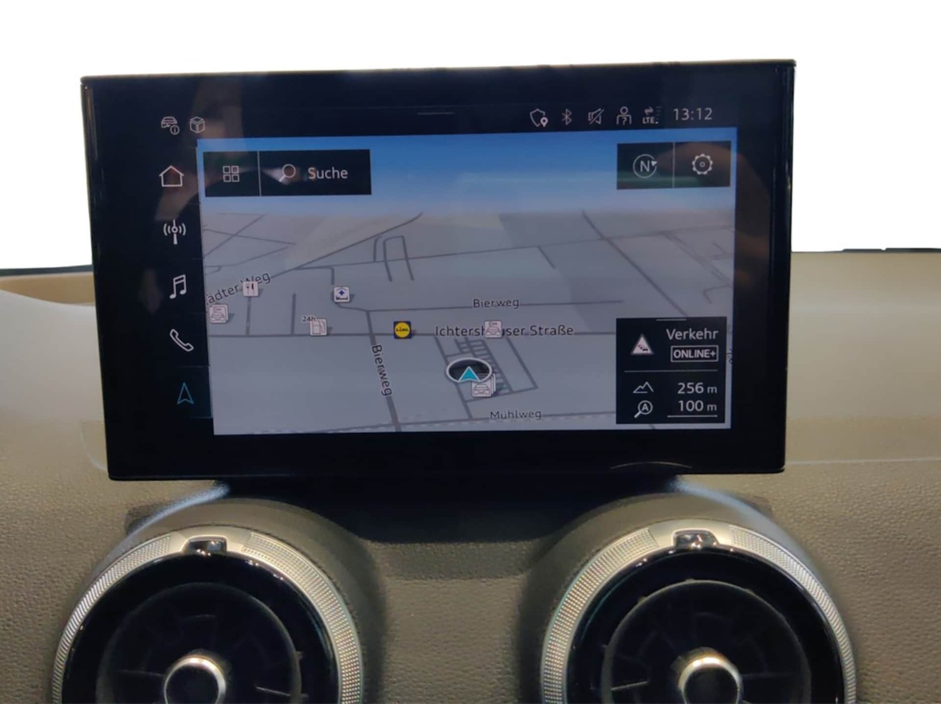 Audi Q2 S line