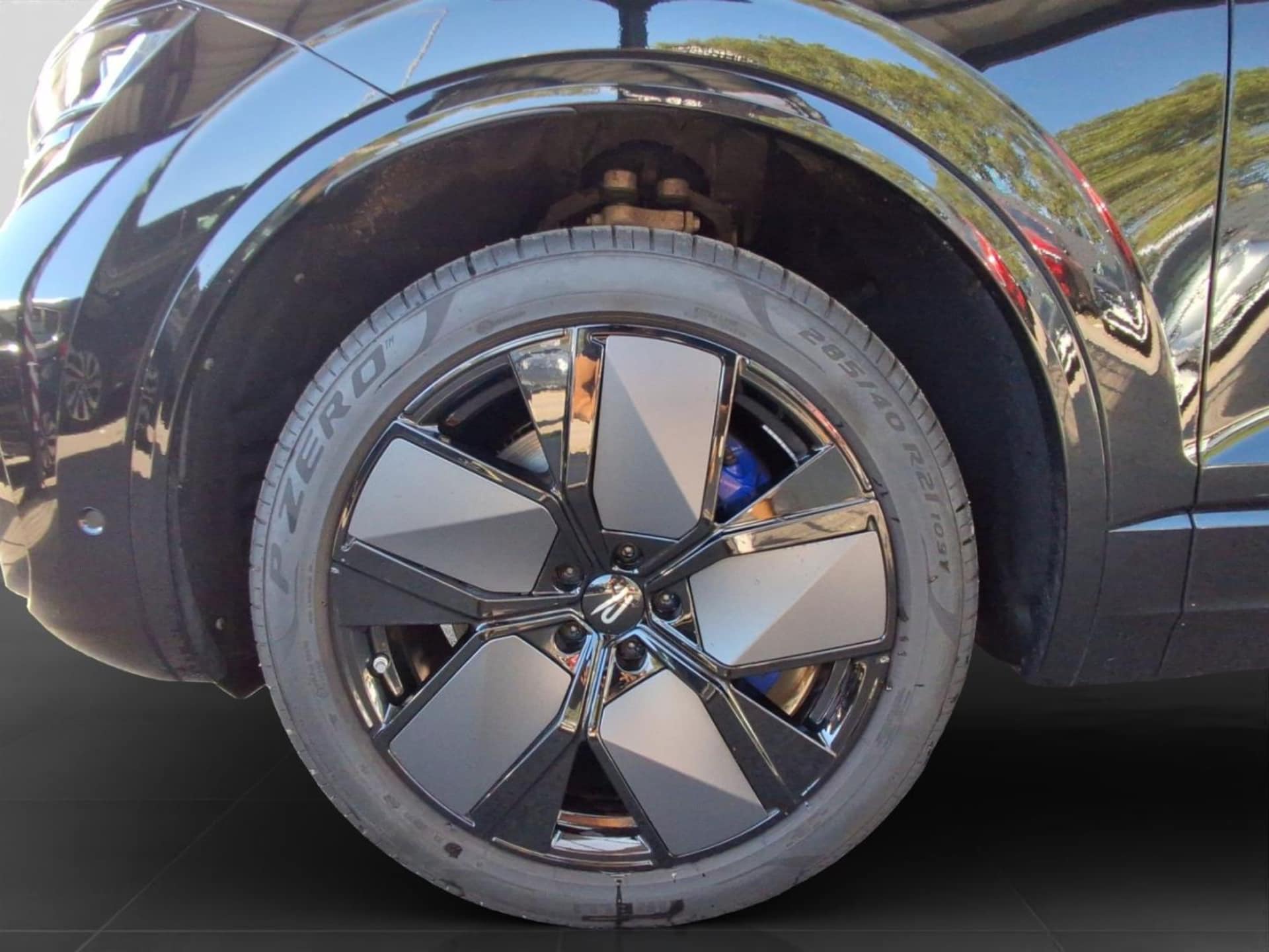 Volkswagen Touareg R
