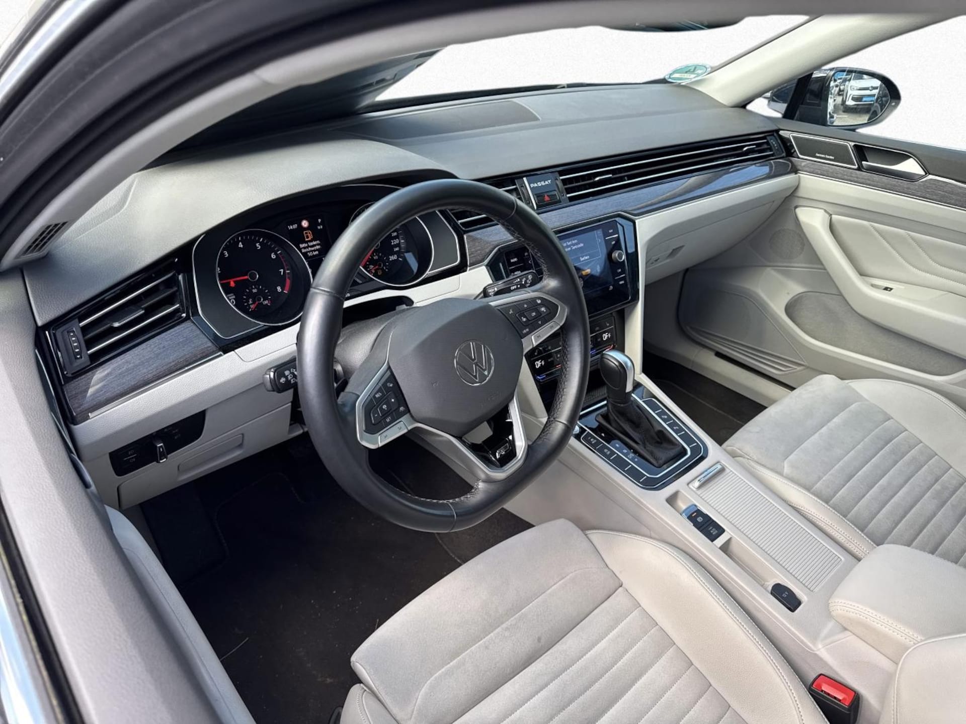 Volkswagen Passat Variant Elegance