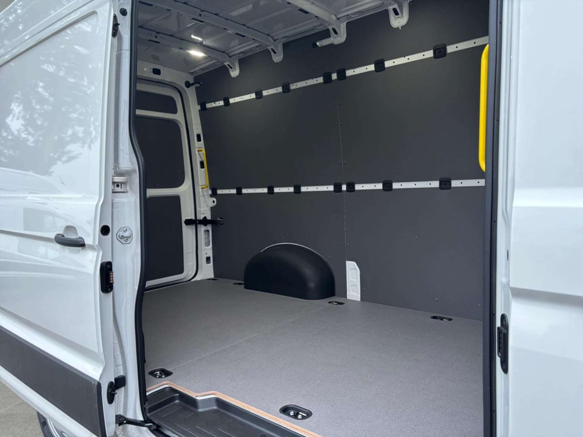 Volkswagen Crafter Kasten mittlerer Radstand