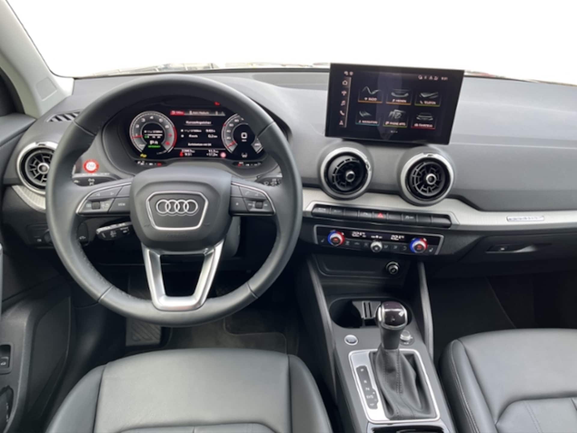 Audi Q2 S line