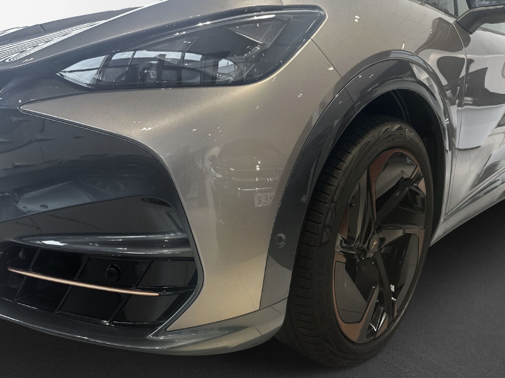 CUPRA Tavascan VZ