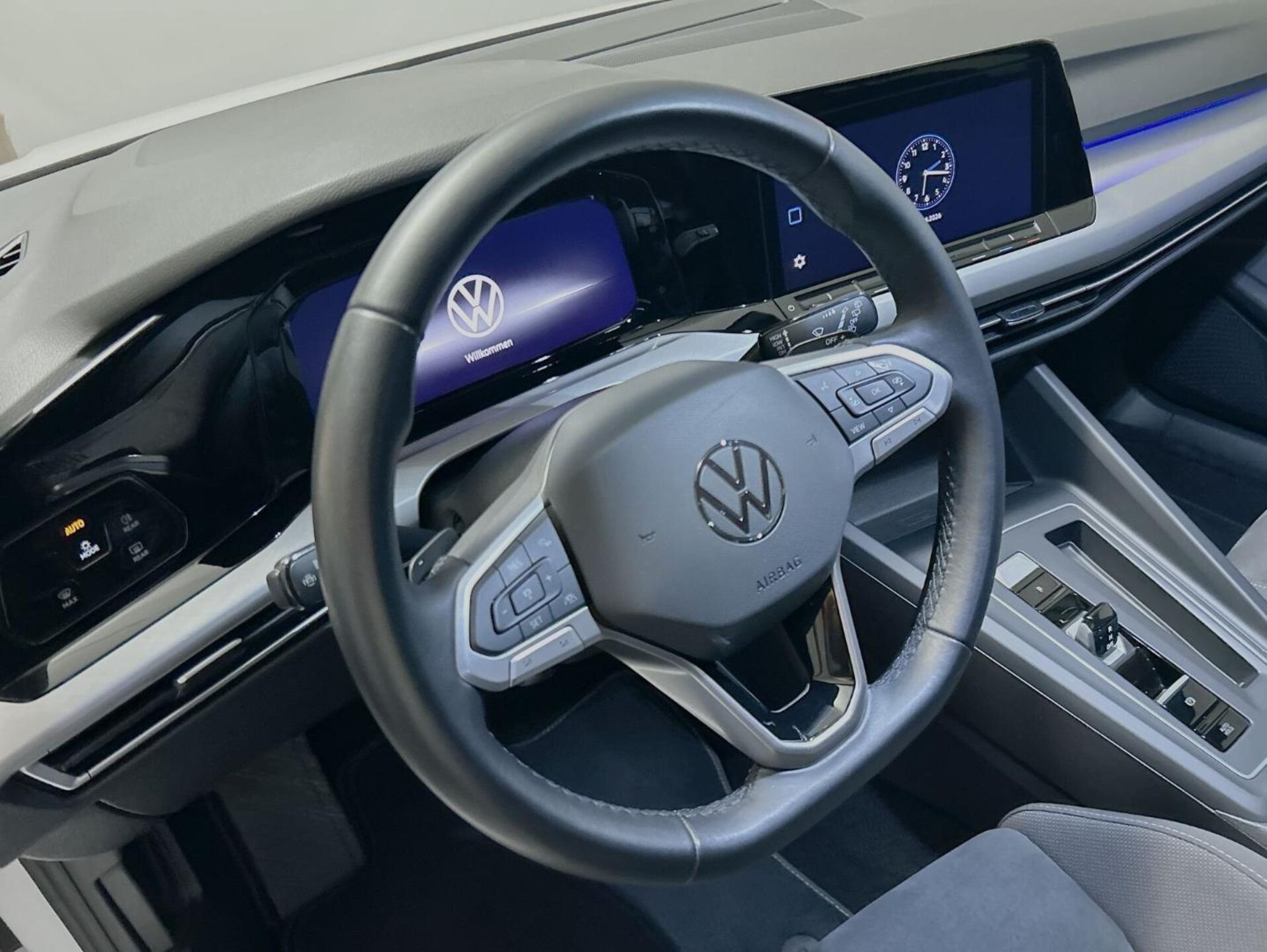 Volkswagen Golf Variant Life