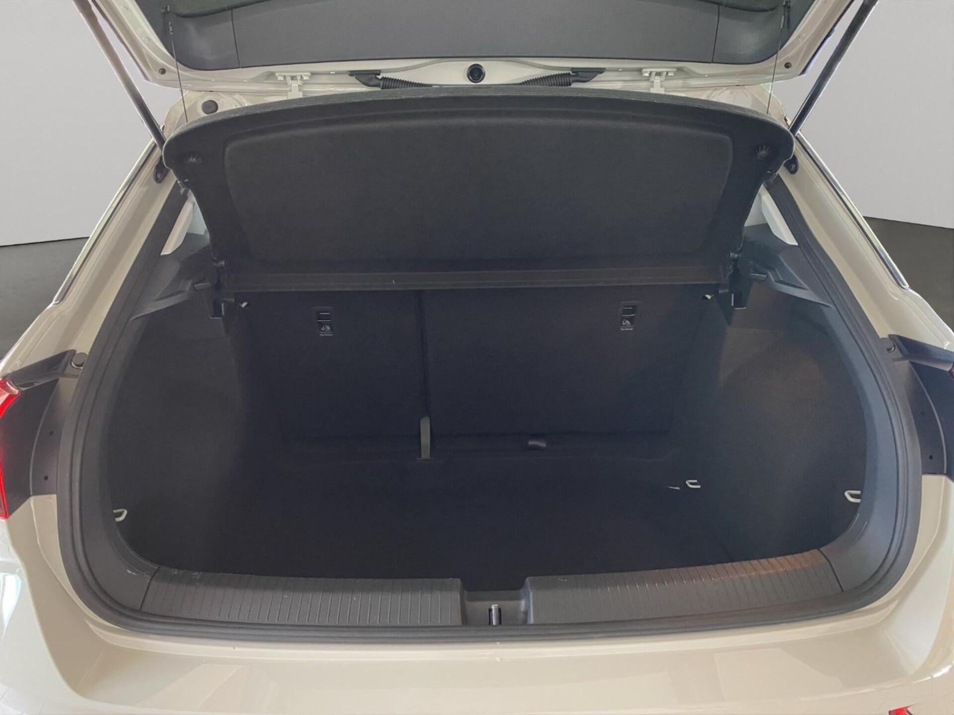 Volkswagen T-Roc Basis-Modell