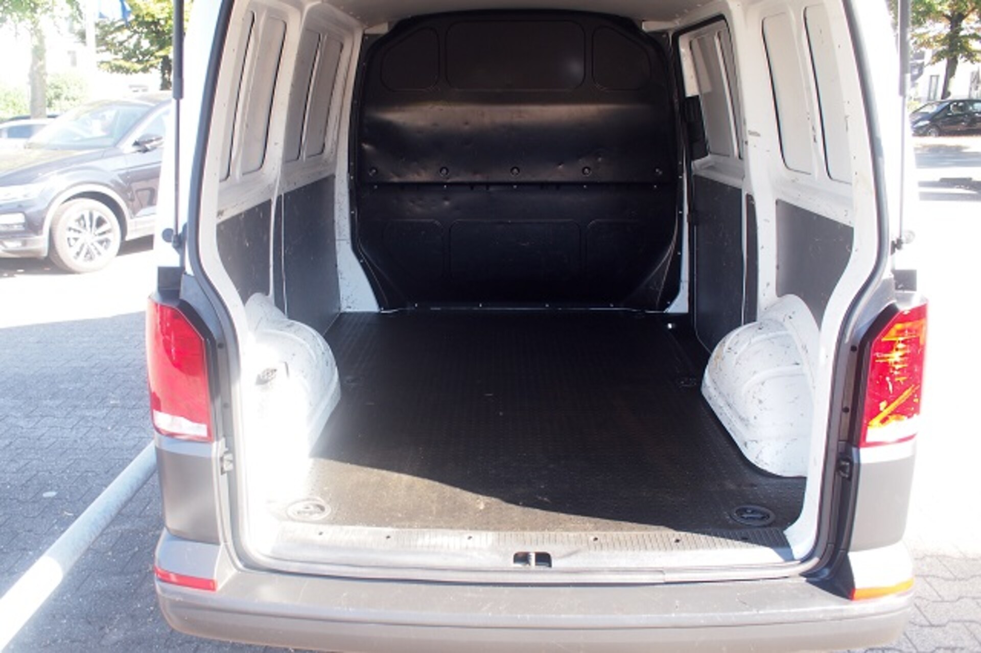 Volkswagen T6.1 Transporter Kasten kurzer Radstand