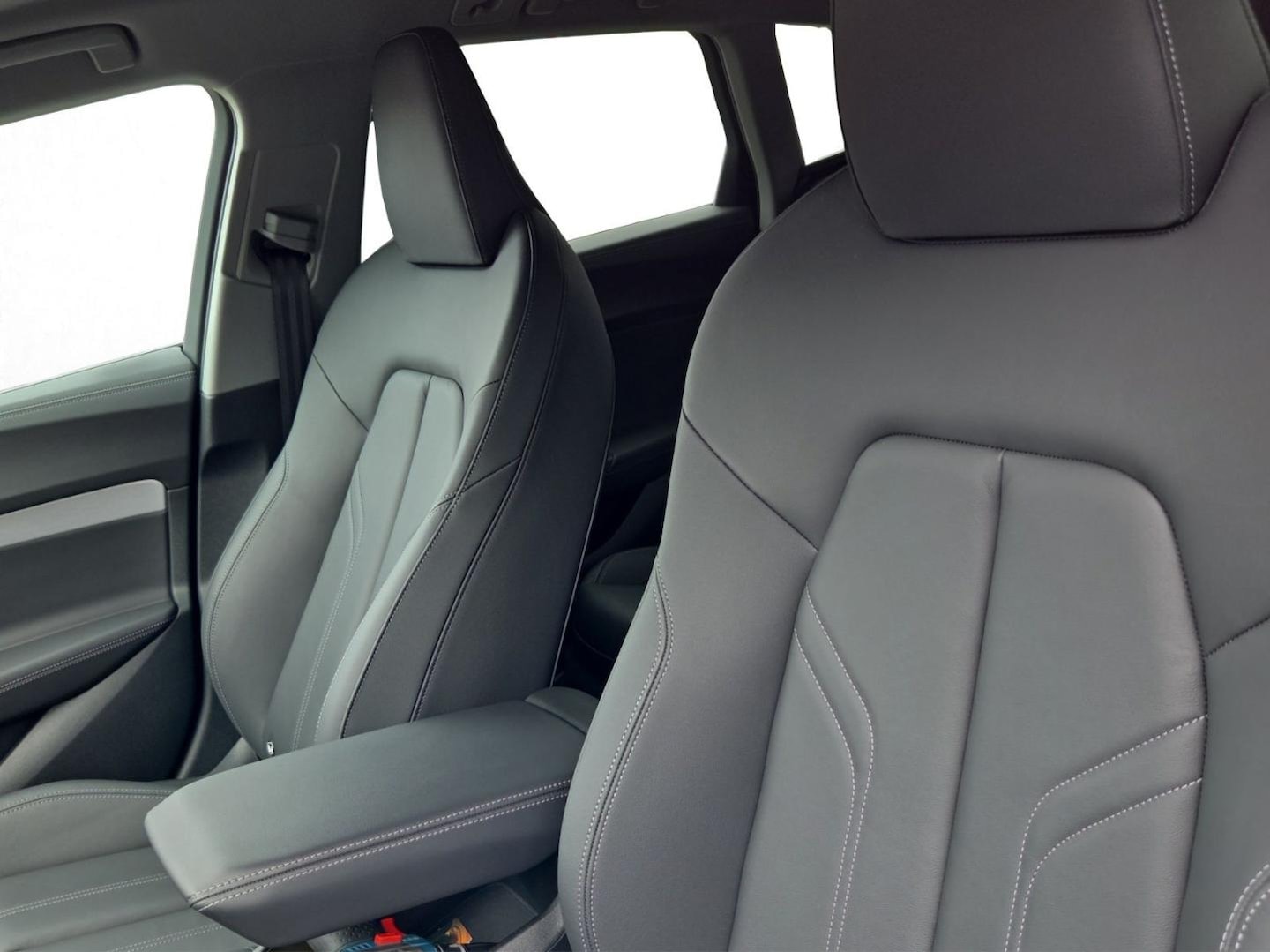 Bild über Audi A5 Avant TDI 150 kW S tronic - für weitere Informationen kontaktieren Sie den Audi Partner
