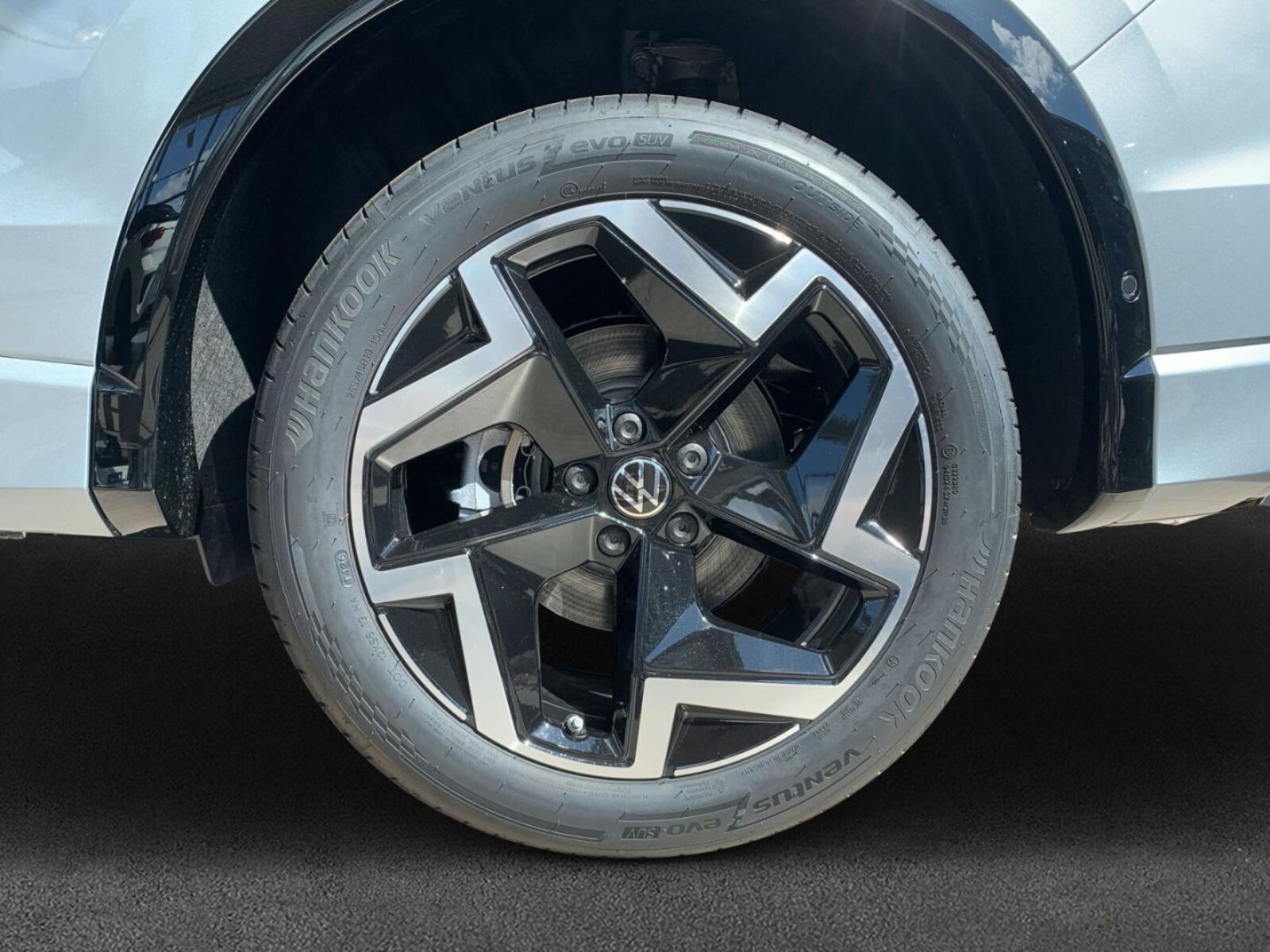 Volkswagen Tiguan – Bild 7