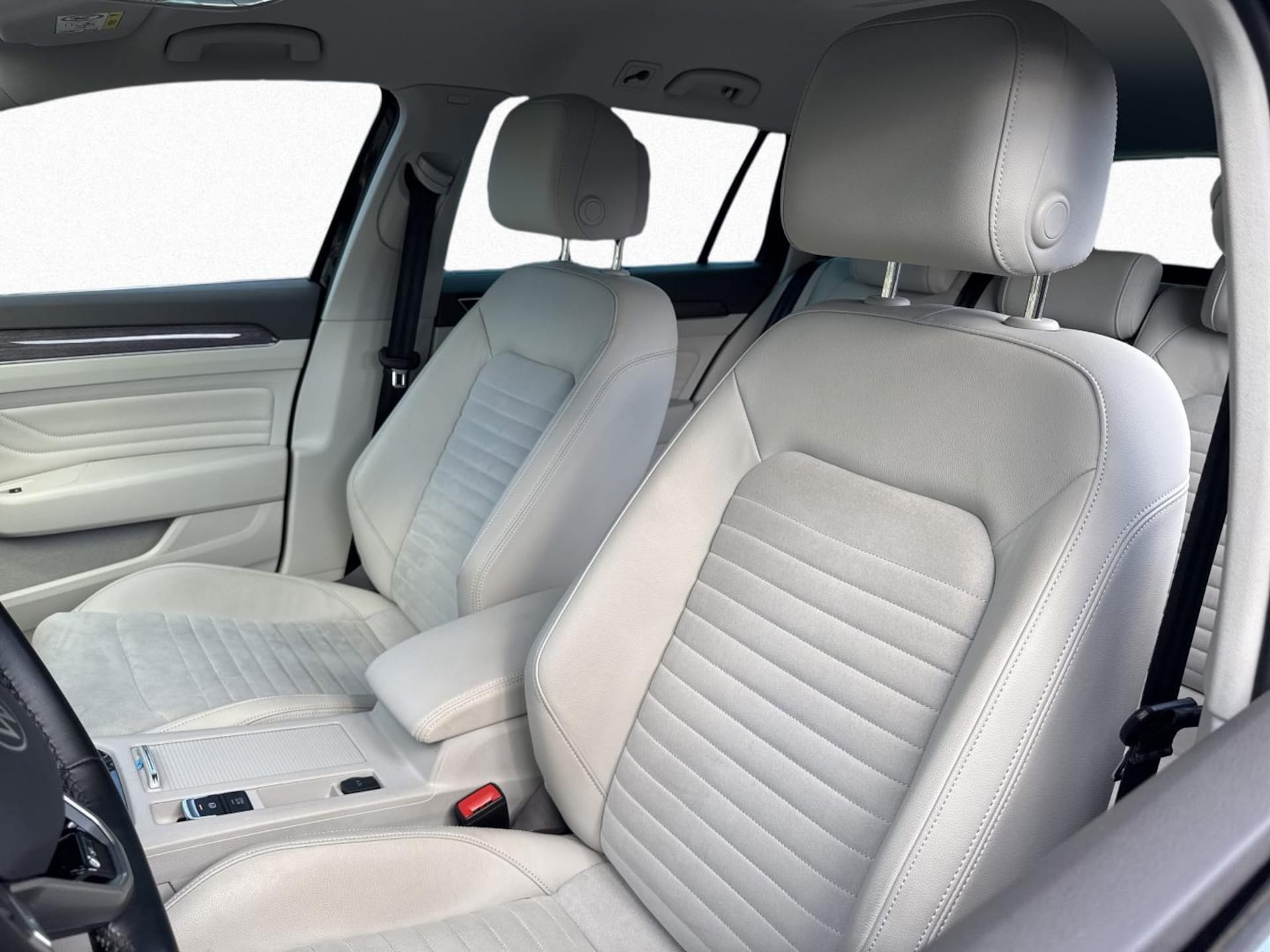 Volkswagen Passat Variant Elegance