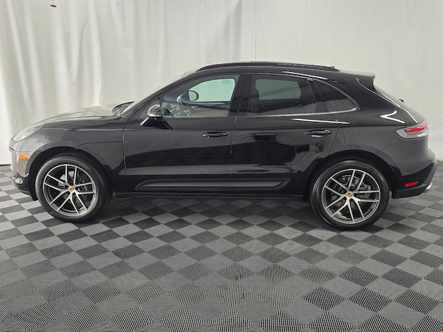 2025 Porsche Macan