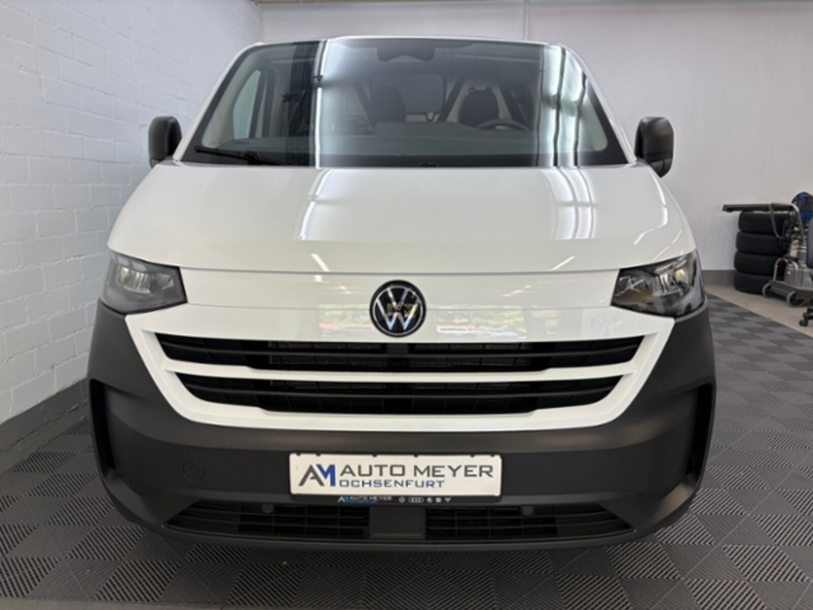 Volkswagen Transporter Kasten langer Radstand – Bild 3