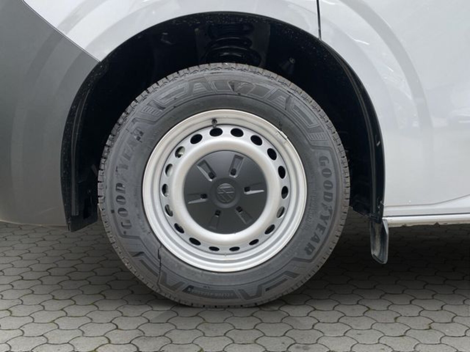 Volkswagen Transporter Kasten kurzer Radstand – Bild 22