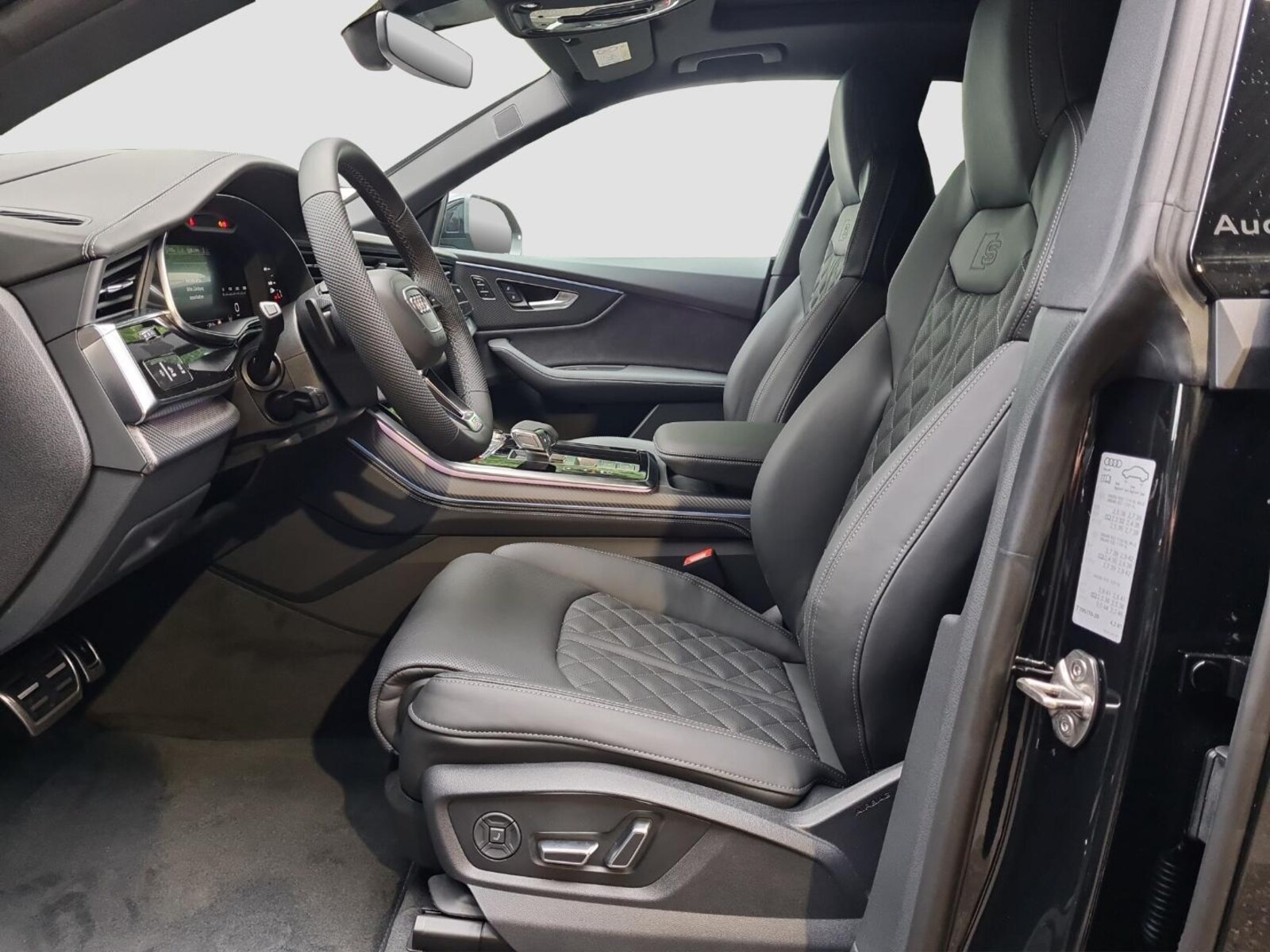 Audi SQ8 – Bild 8