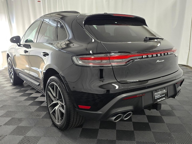 2025 Porsche Macan